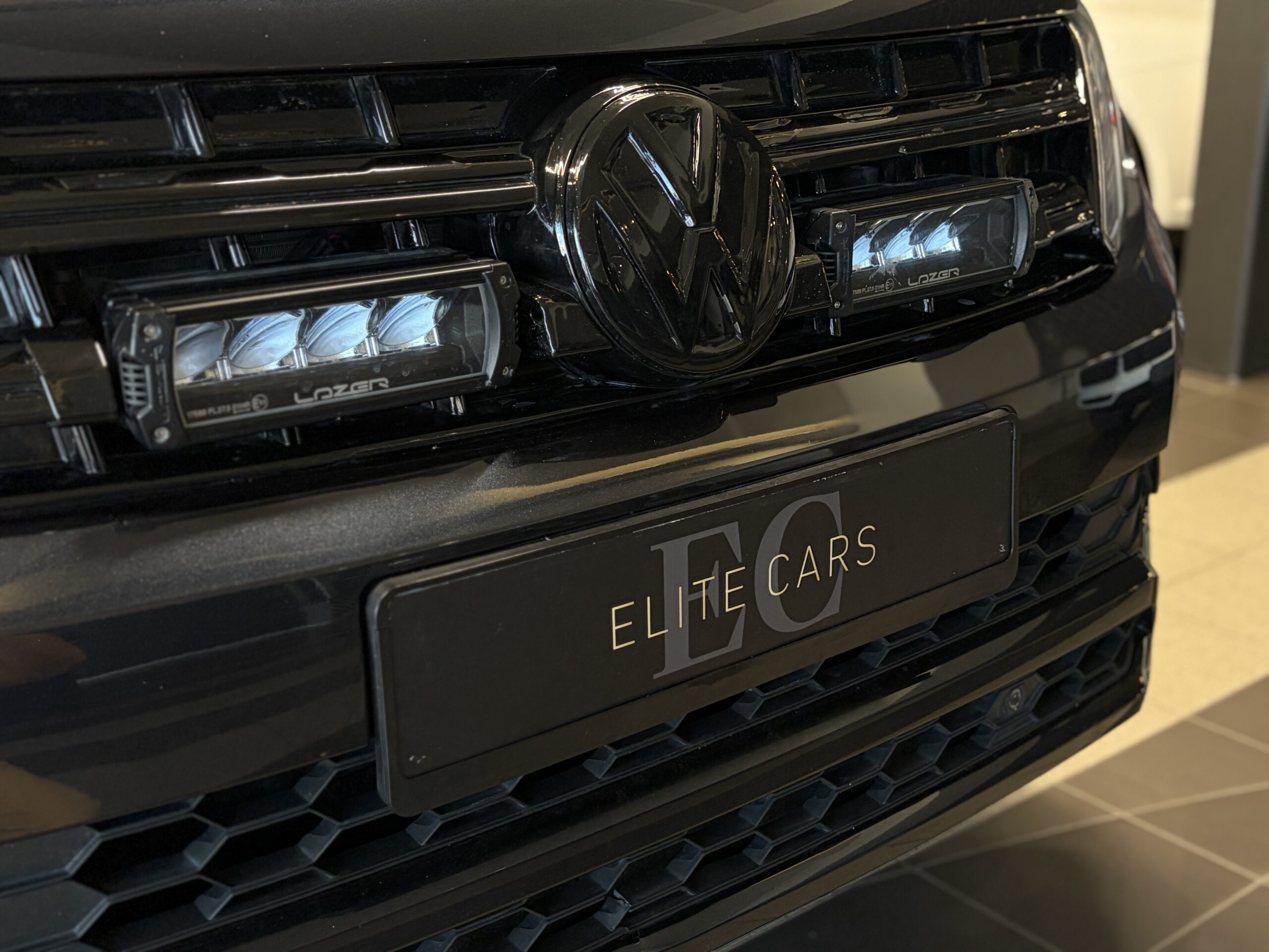 Car image 20
