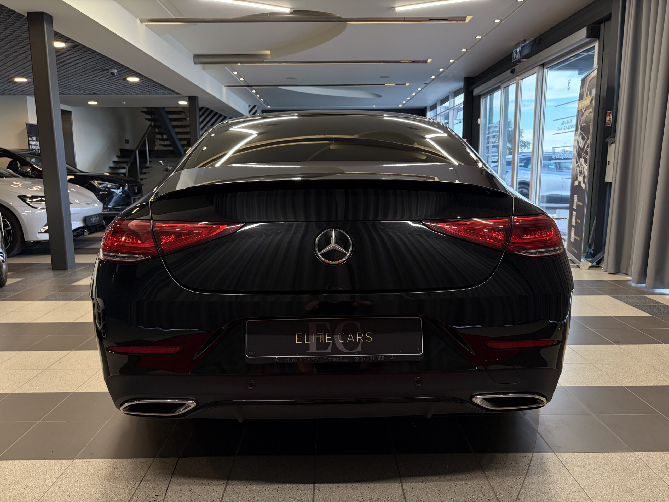 Car image 7