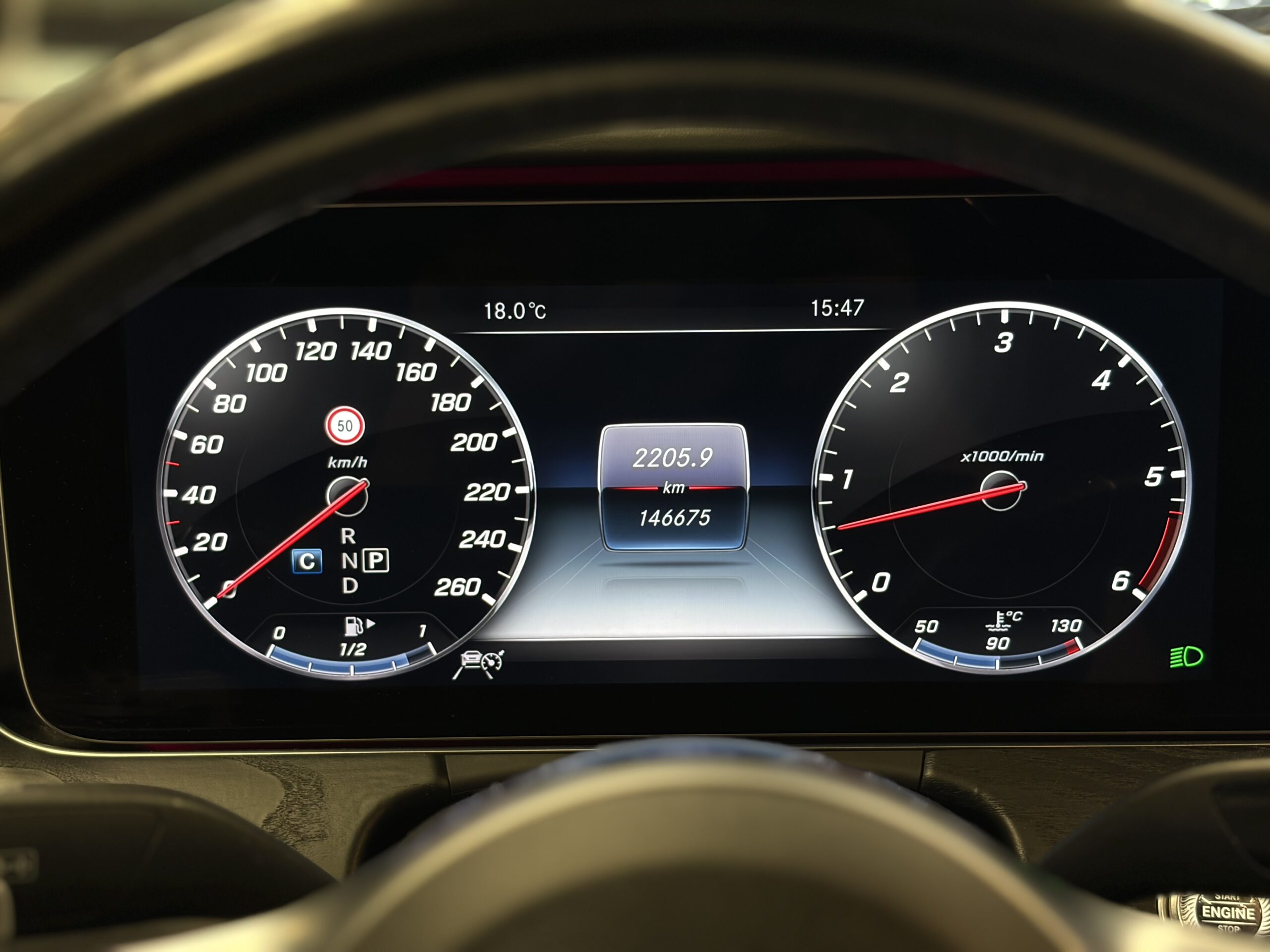 Car image 13