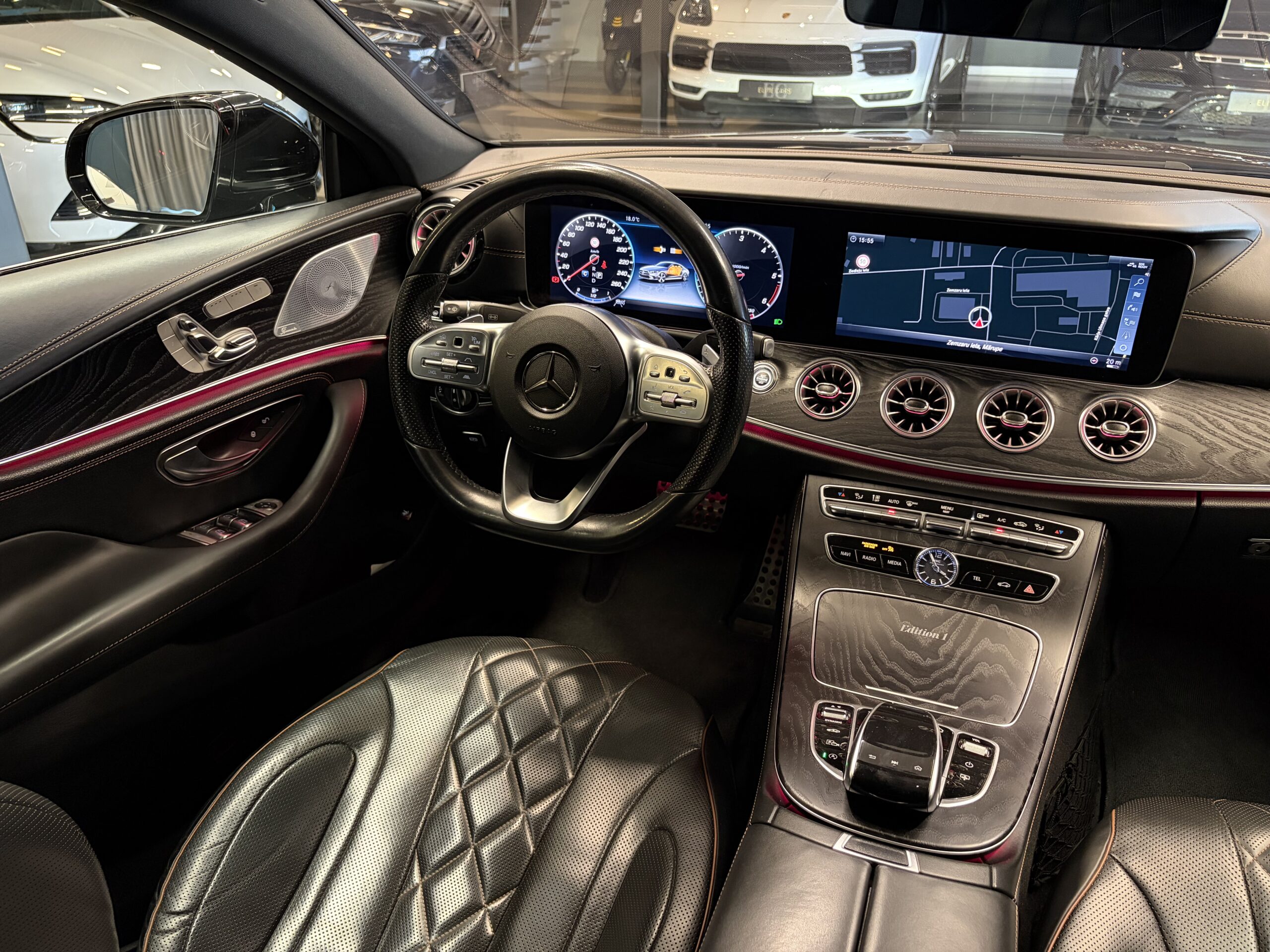 Car image 23