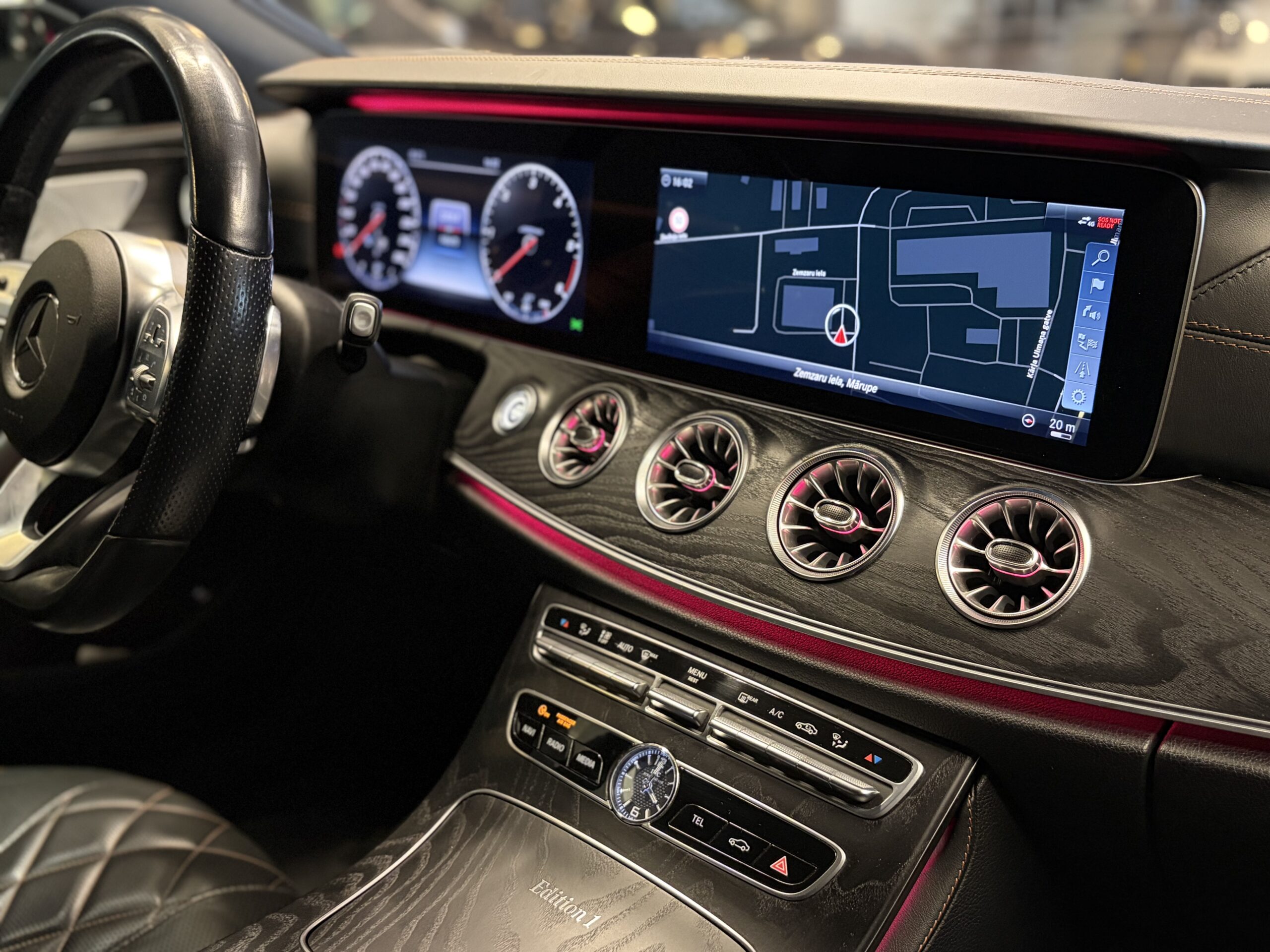 Car image 33