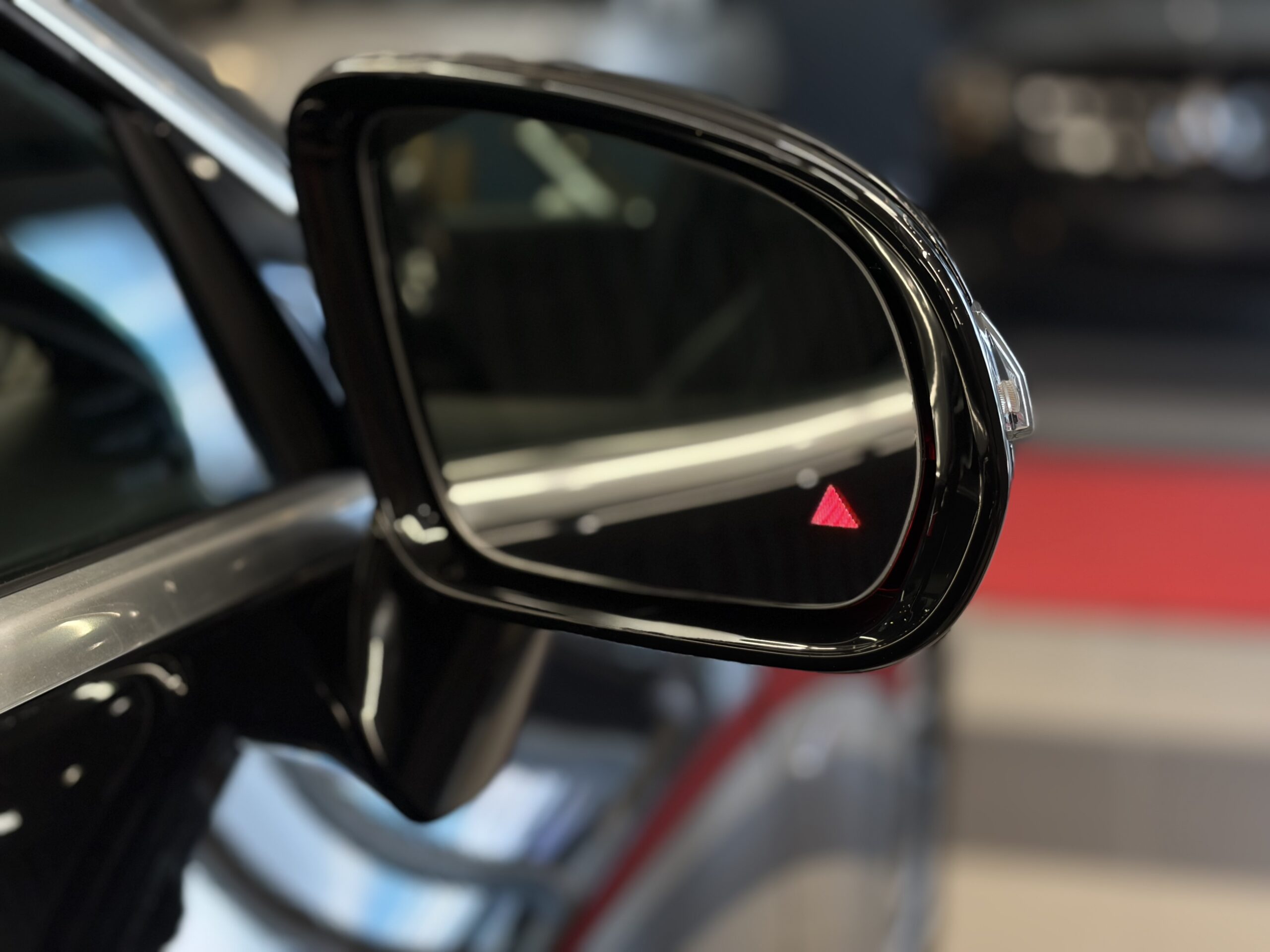 Car image 36