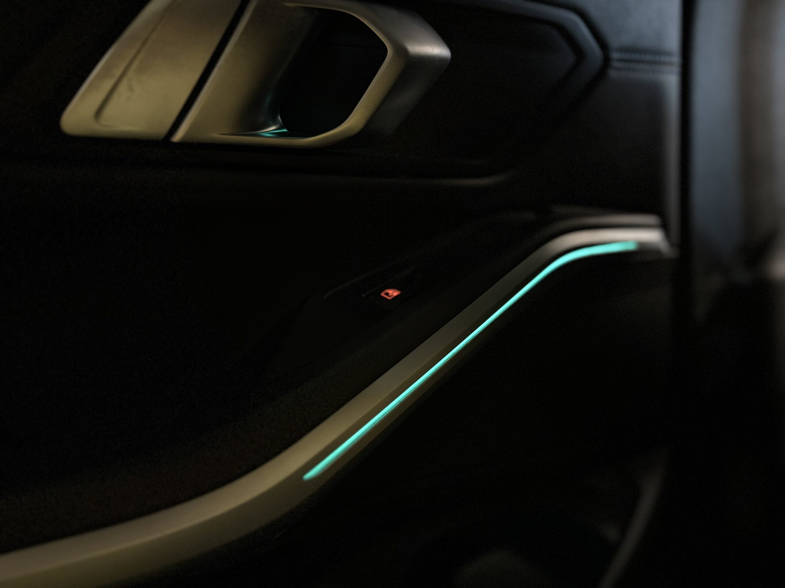 Car image 27