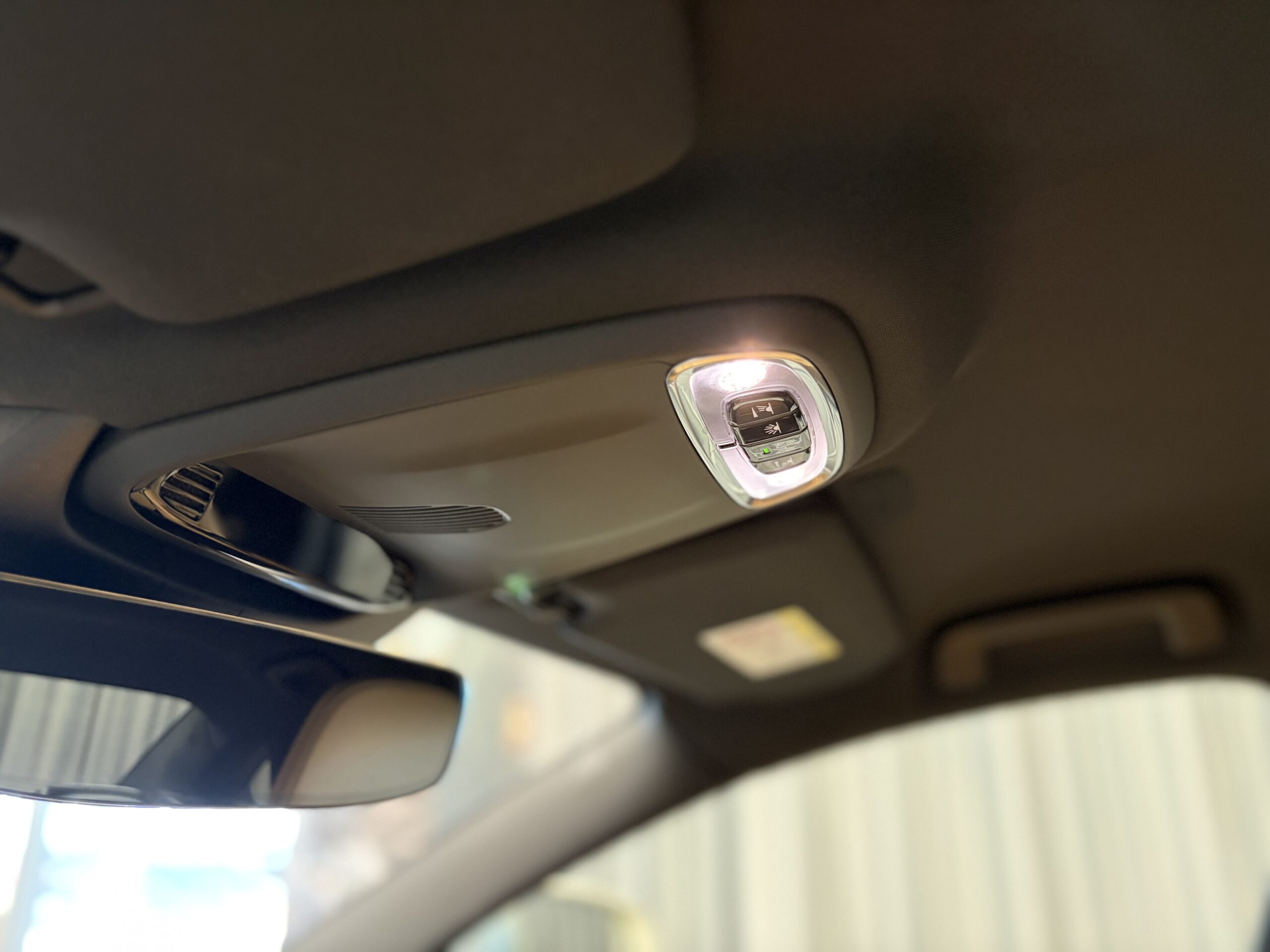 Car image 29