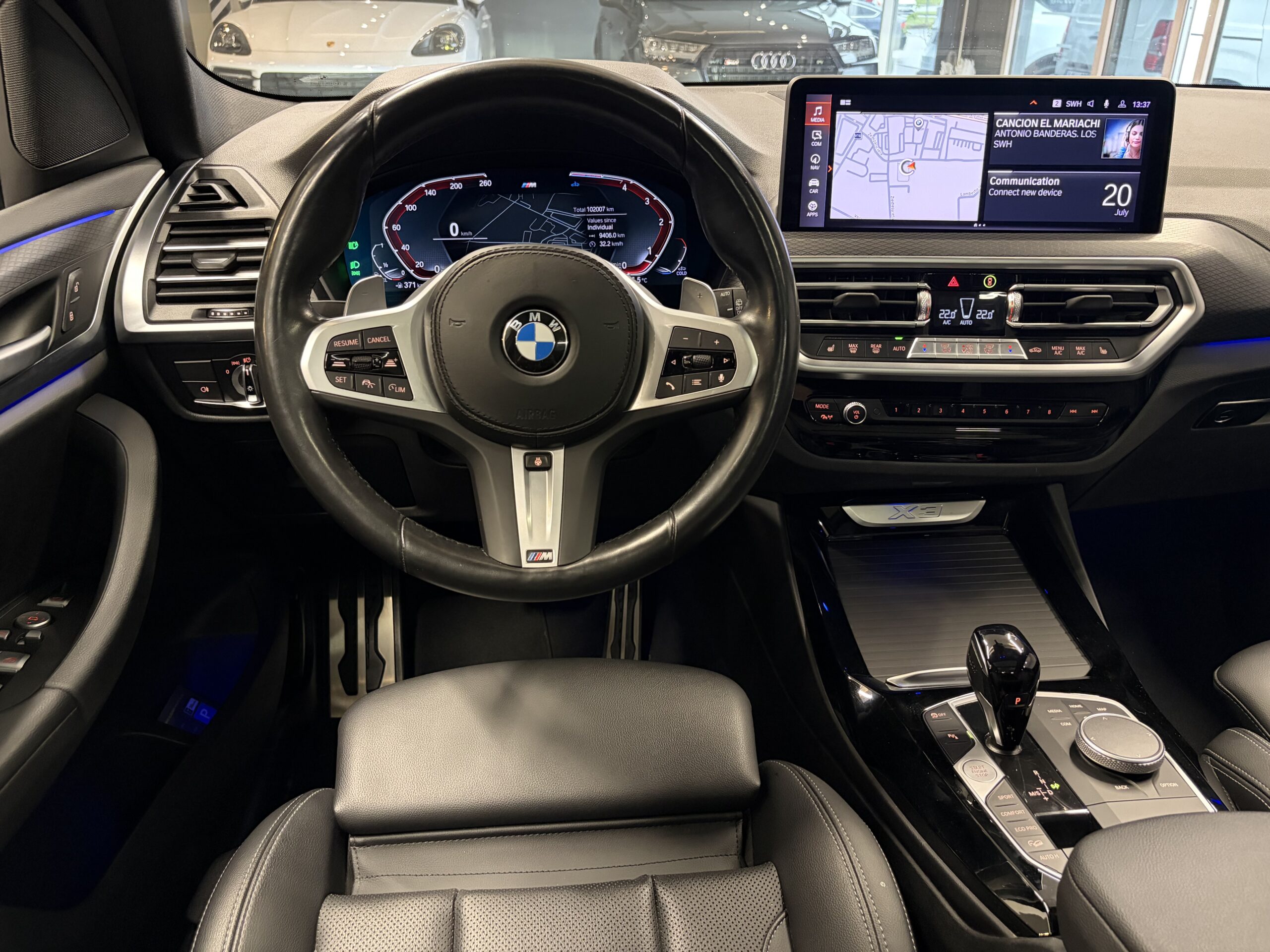 Car image 20