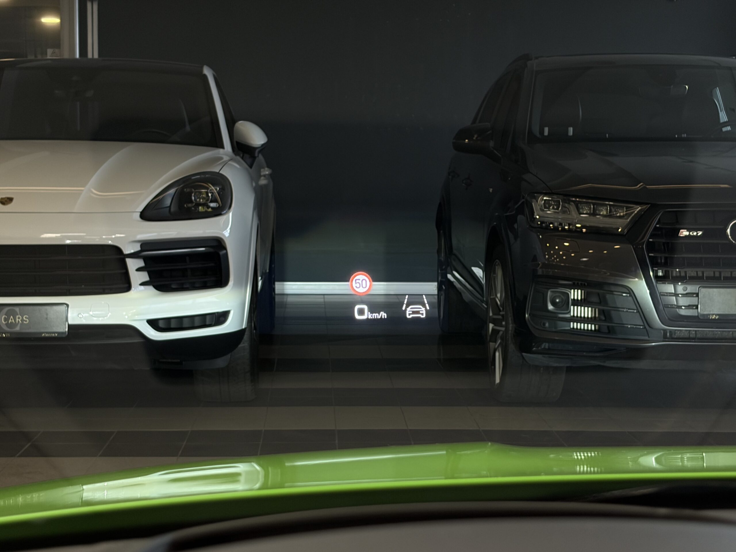 Car image 26