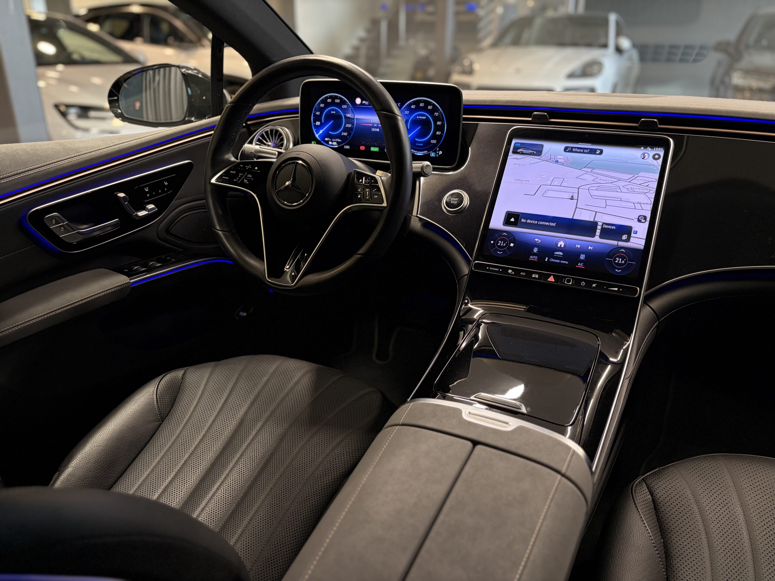 Car image 23