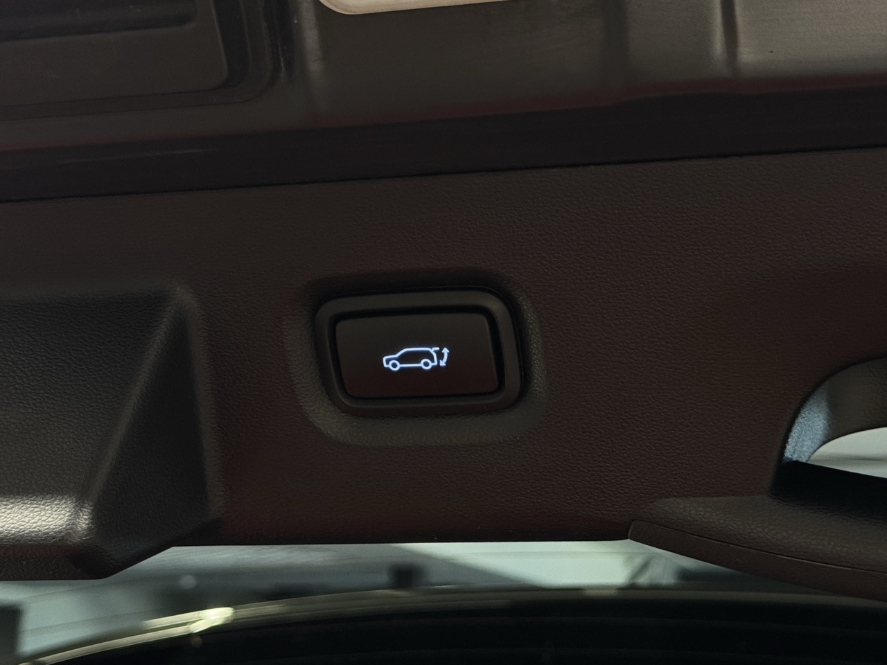Car image 33