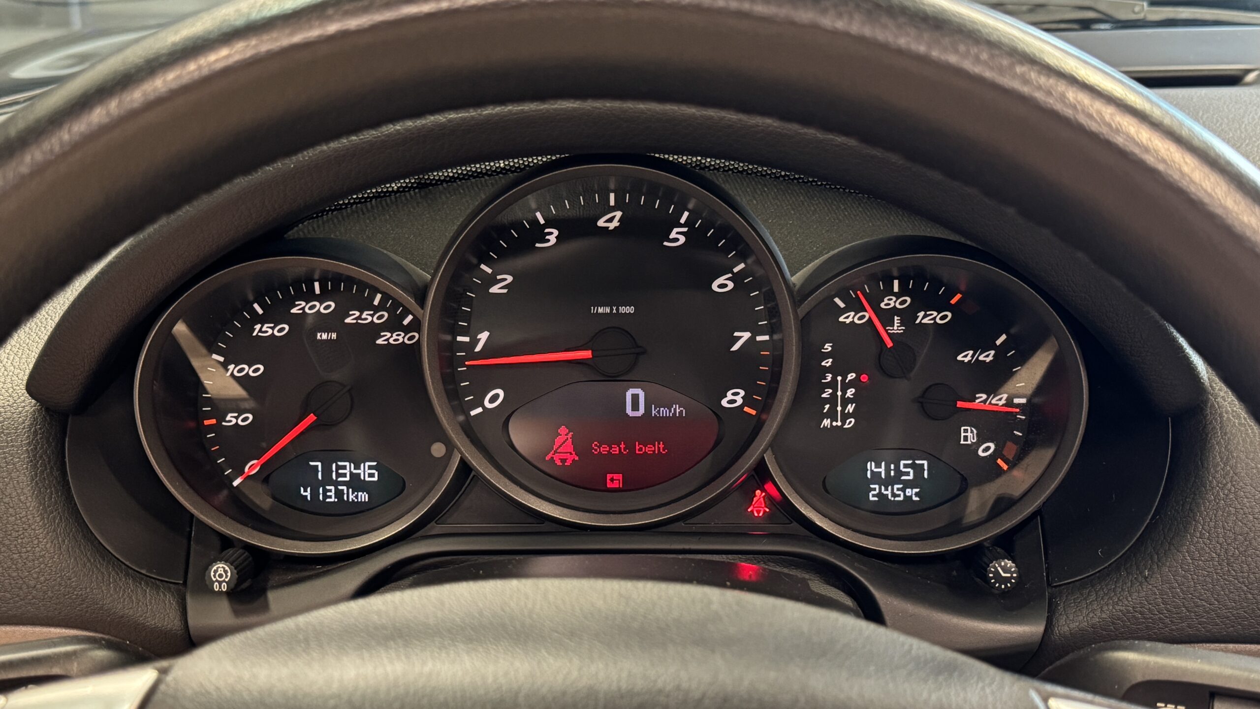 Car image 13