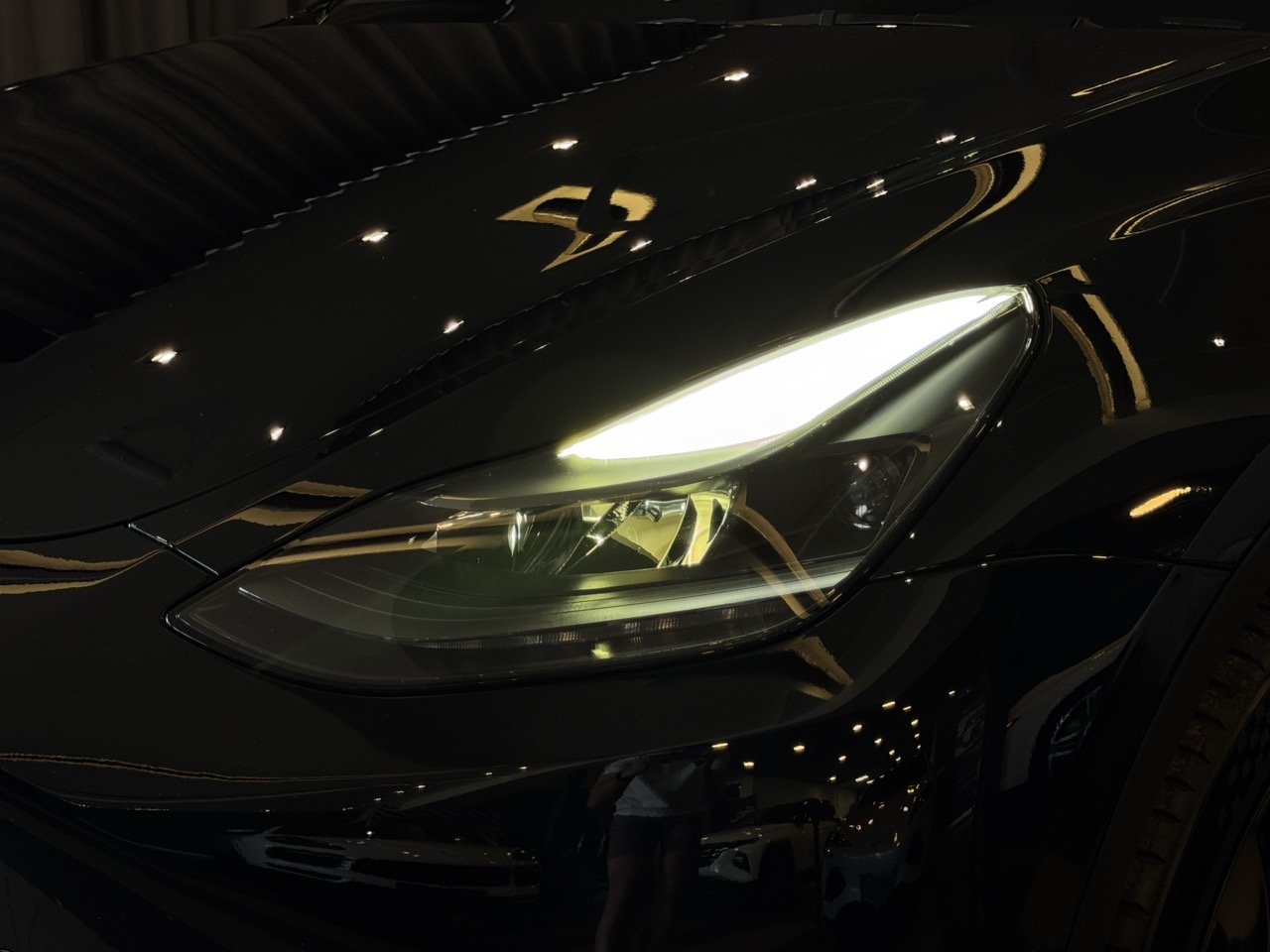 Car image 27