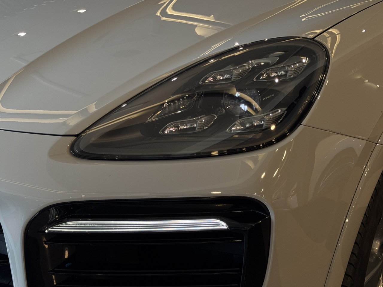 Car image 33