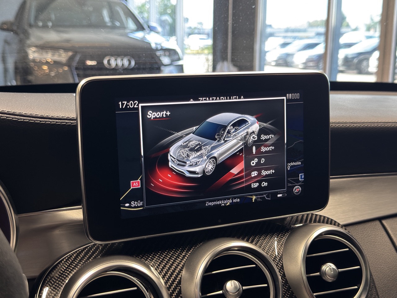 Car image 21