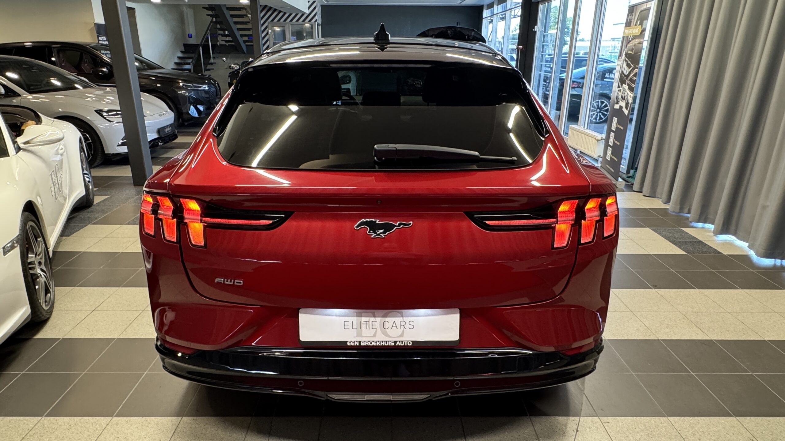 Car image 8