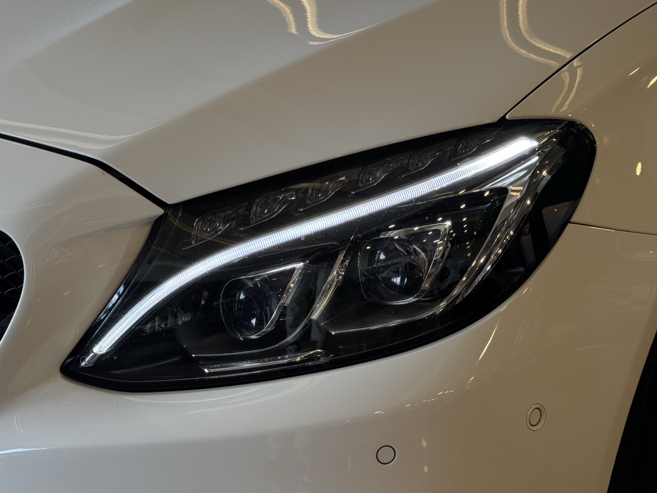 Car image 31