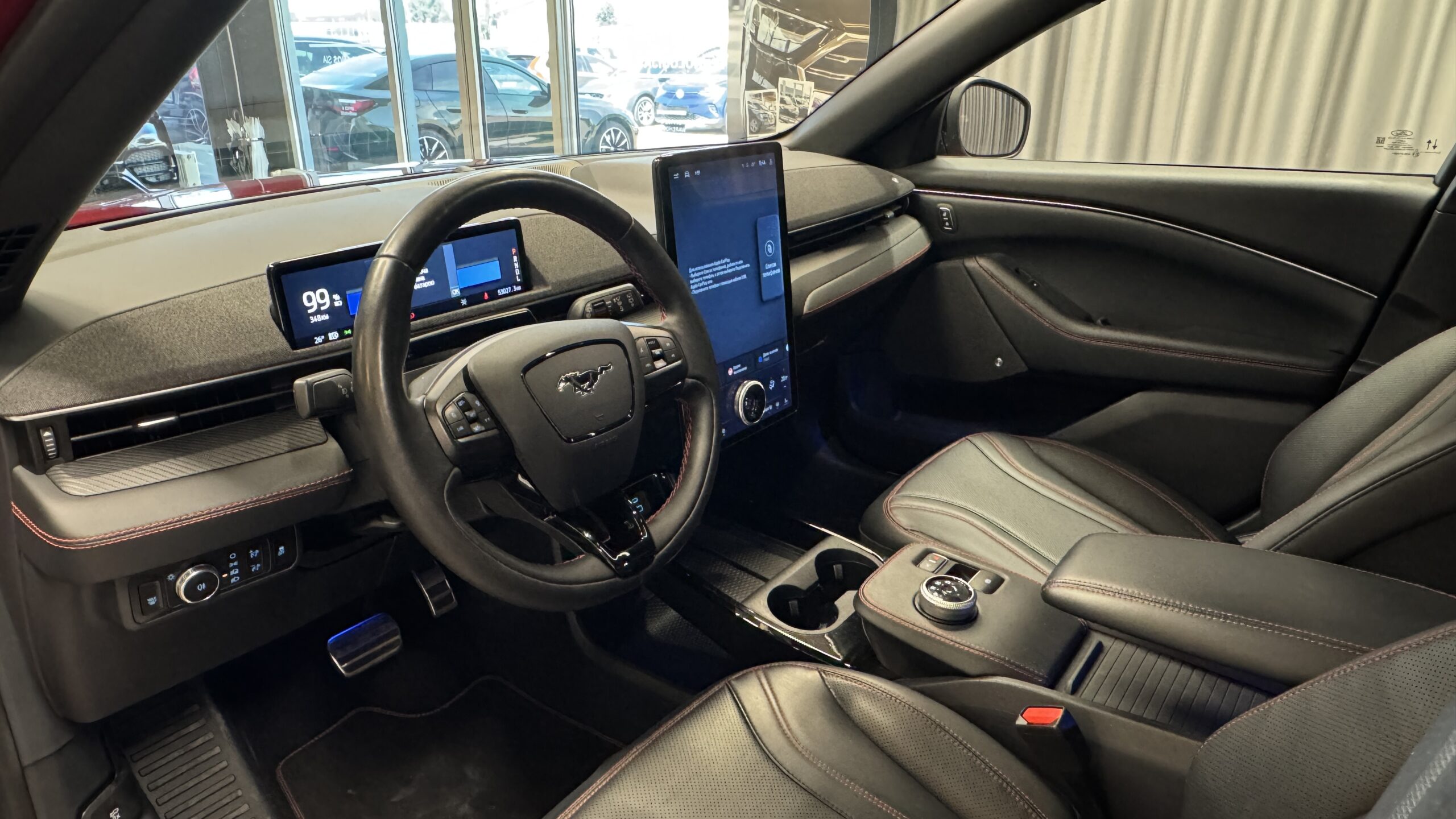 Car image 13