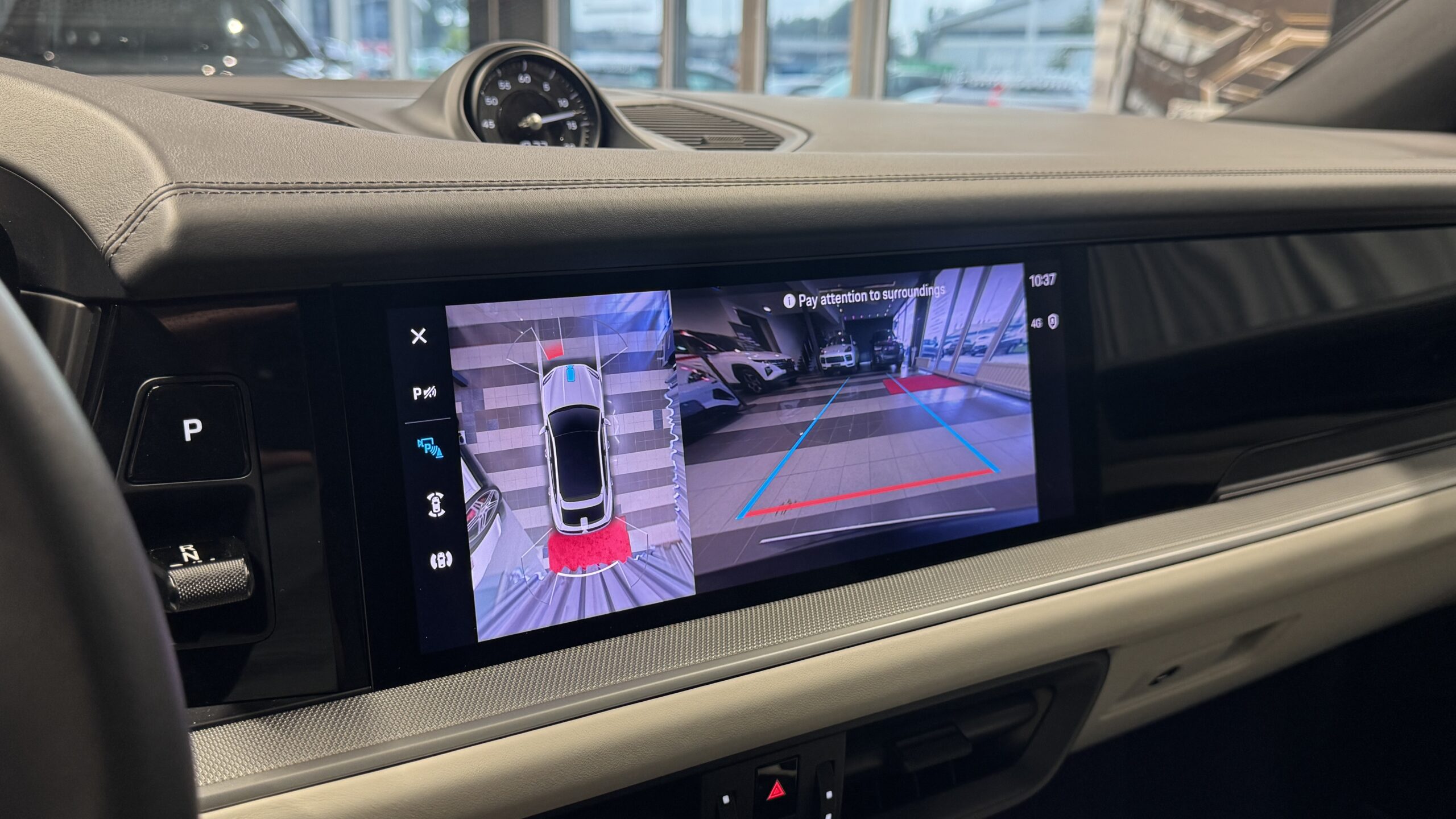 Car image 26