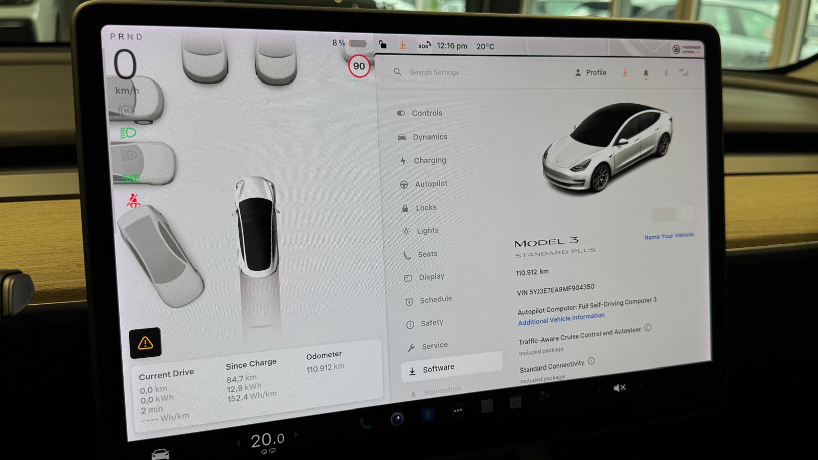 Car image 13