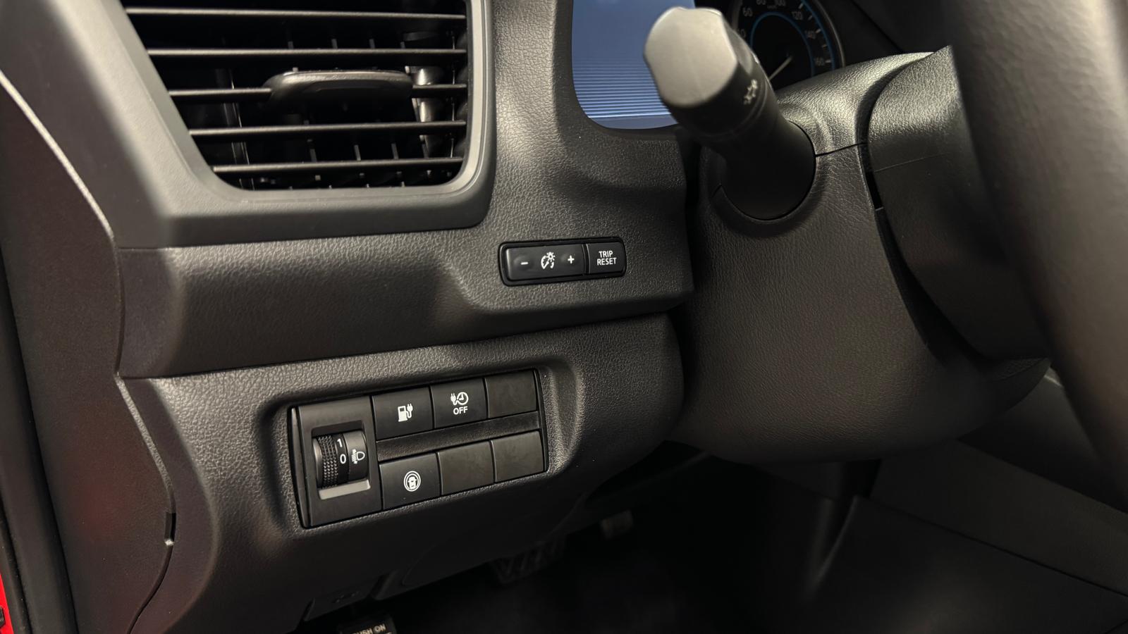 Car image 21