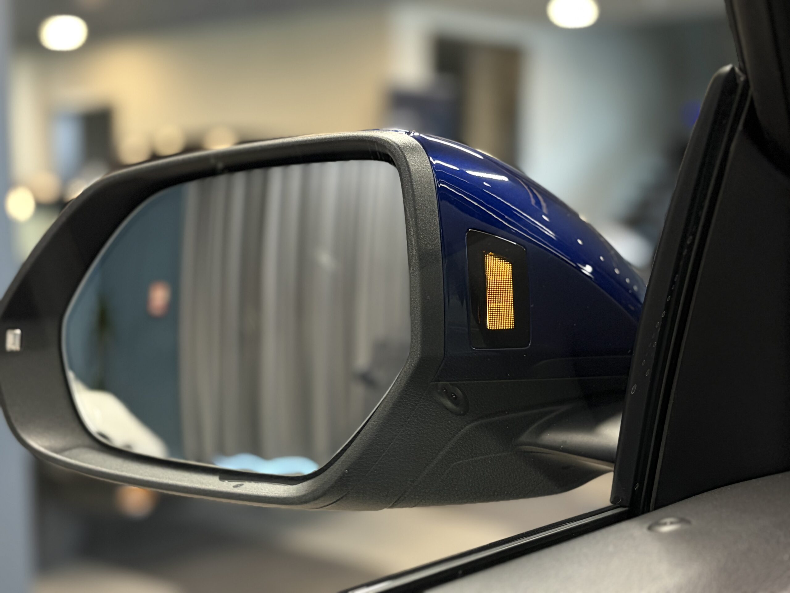 Car image 25