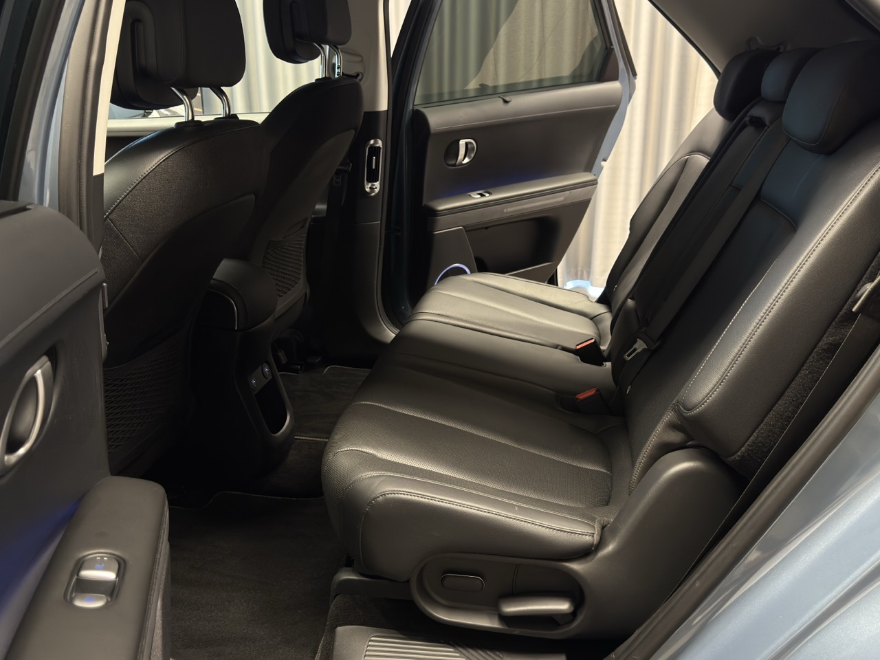 Car image 31