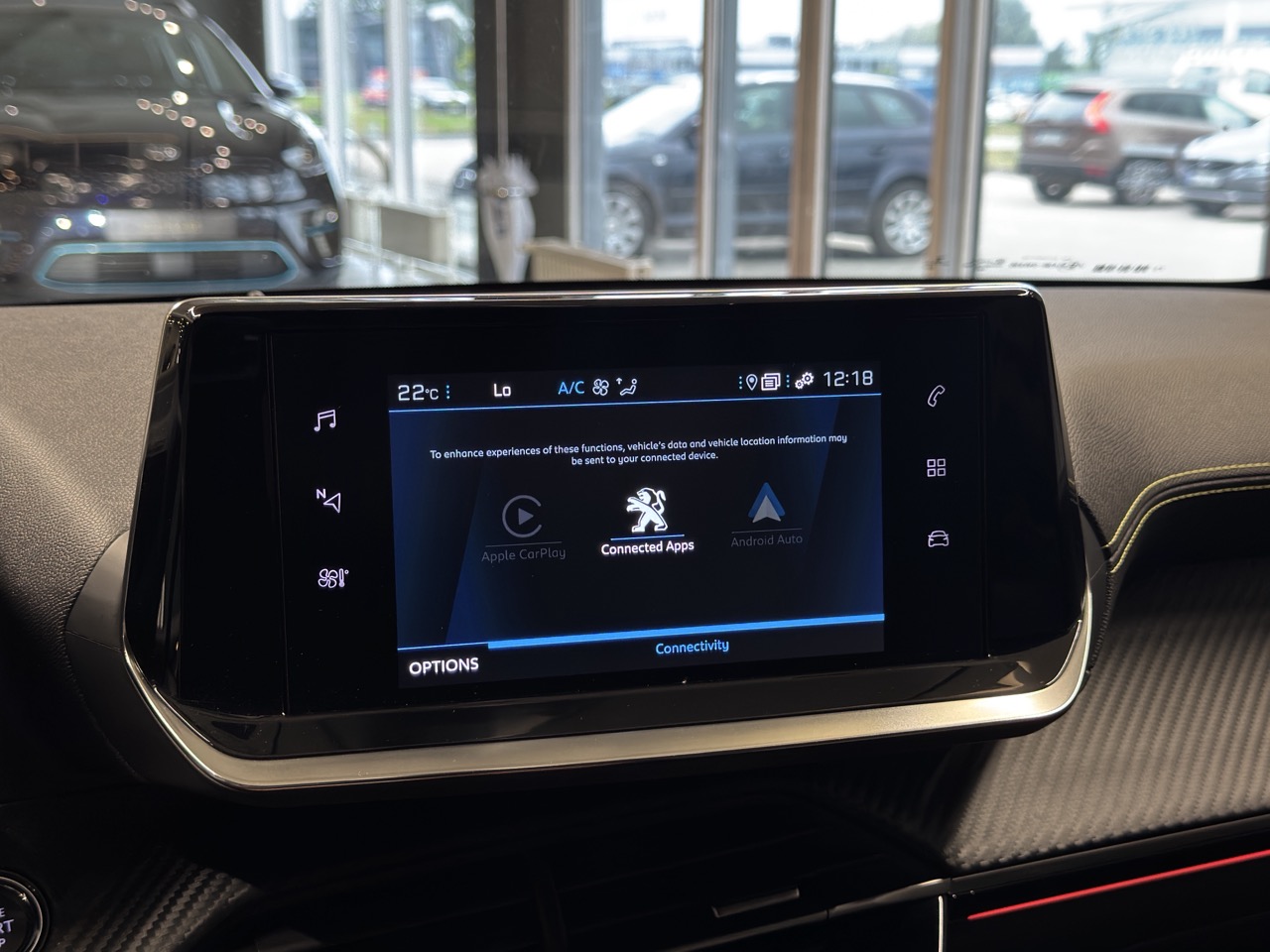 Car image 18