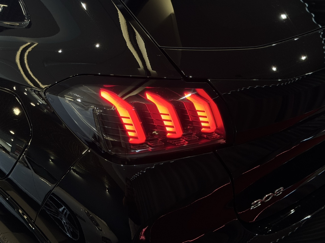 Car image 29