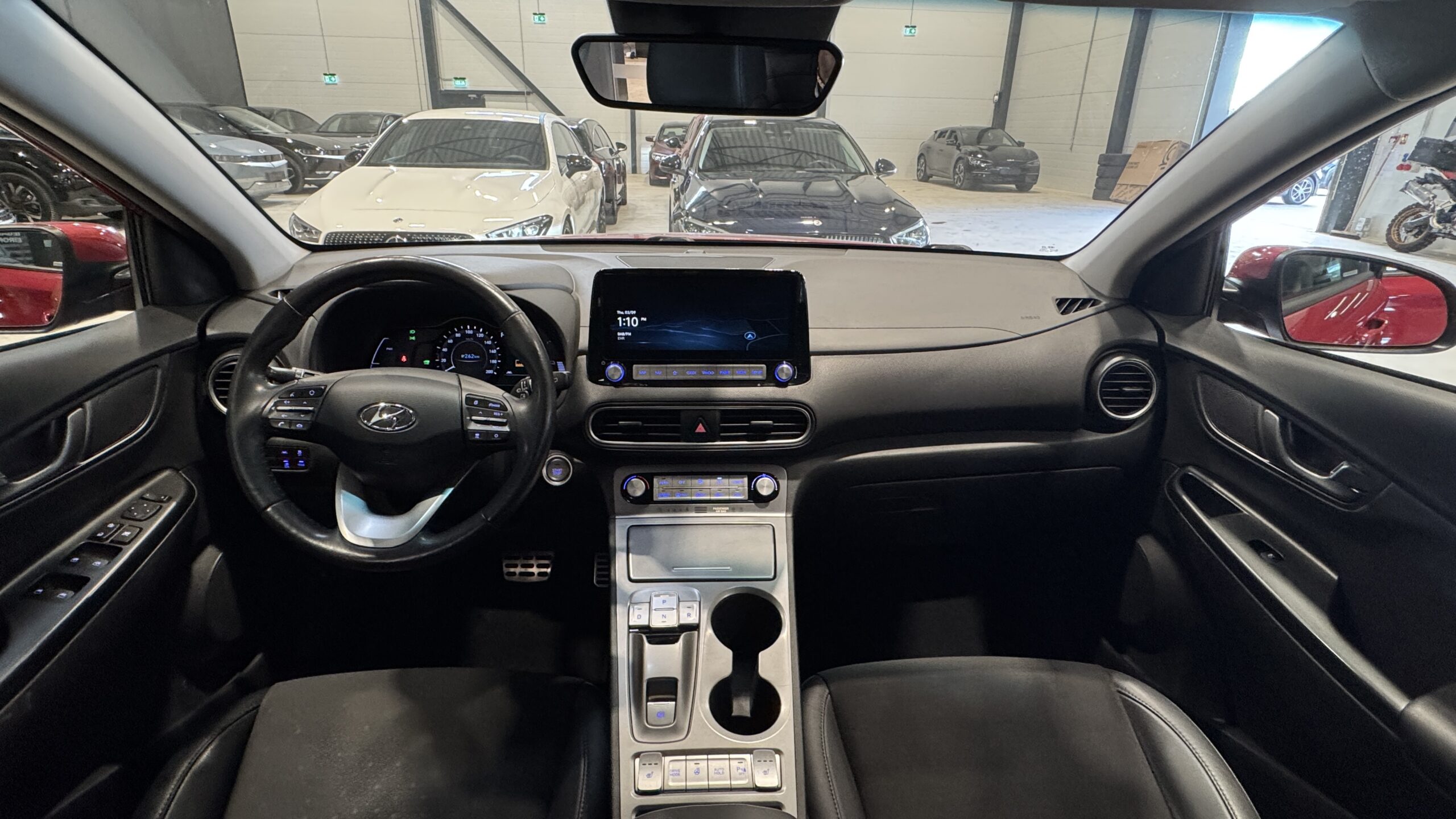 Car image 13