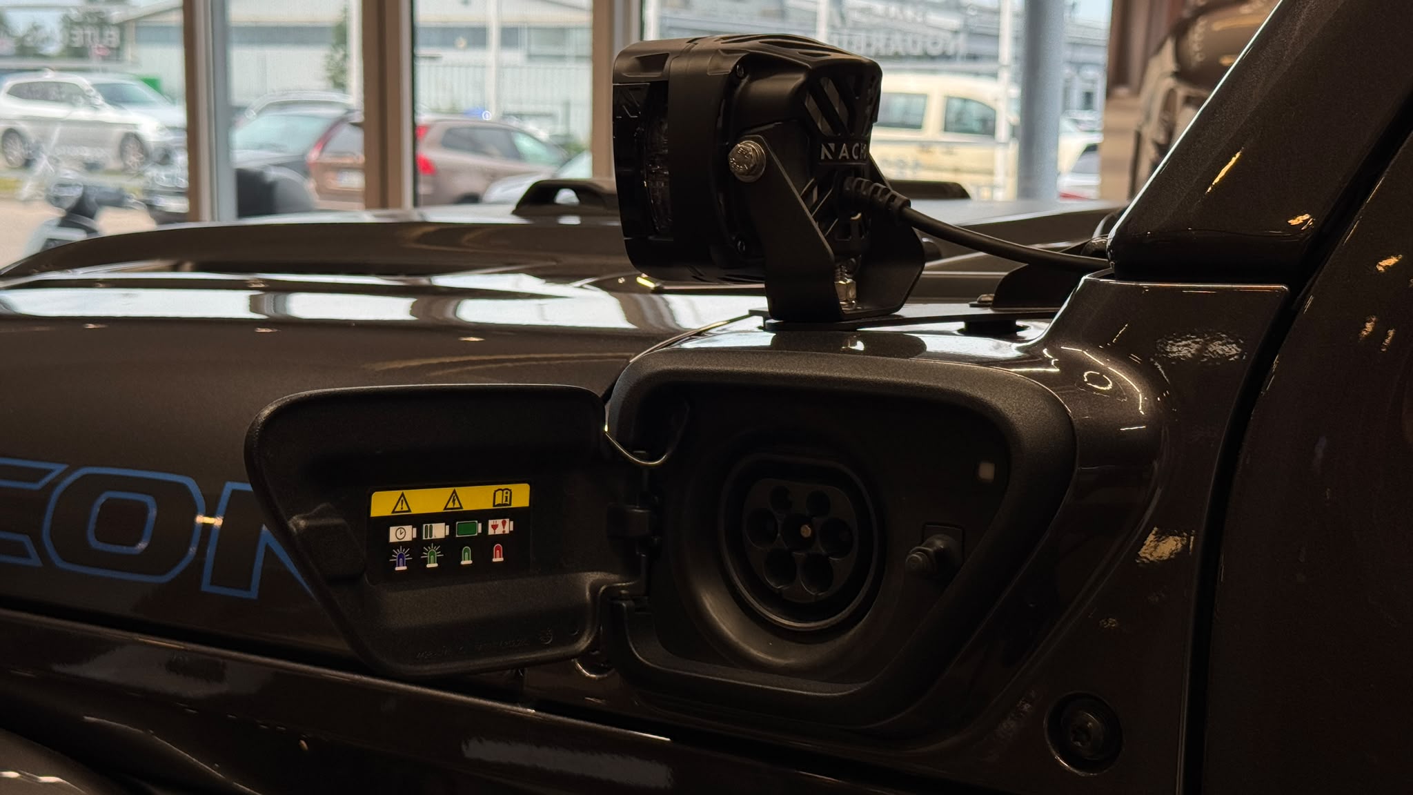 Car image 27