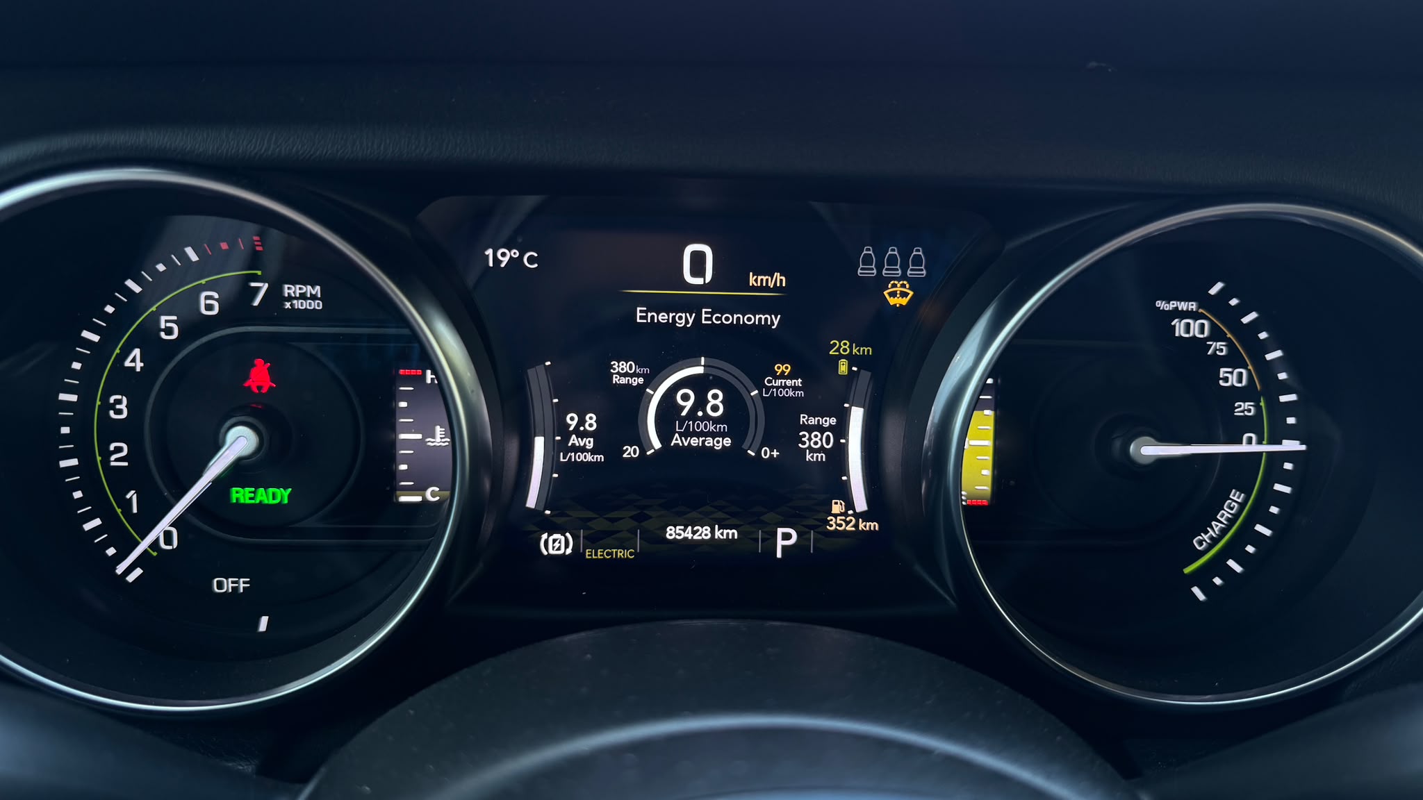 Car image 11