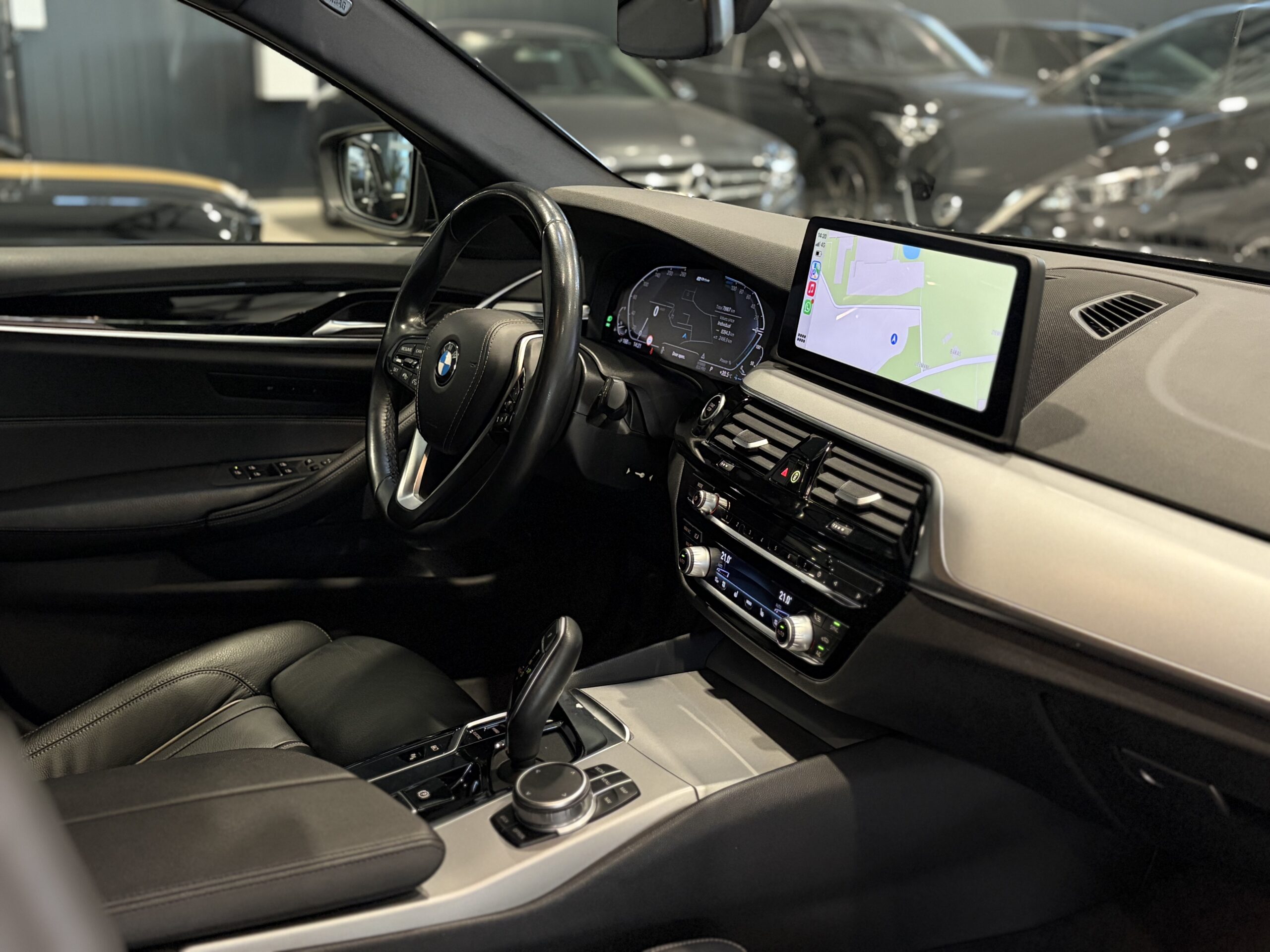 Car image 28