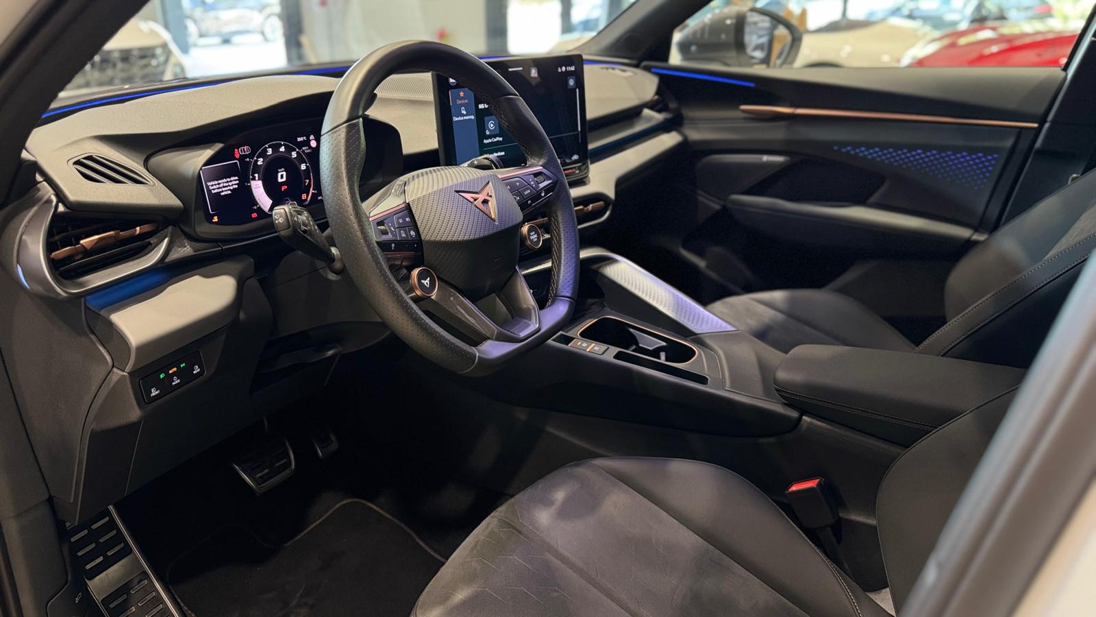 Car image 8