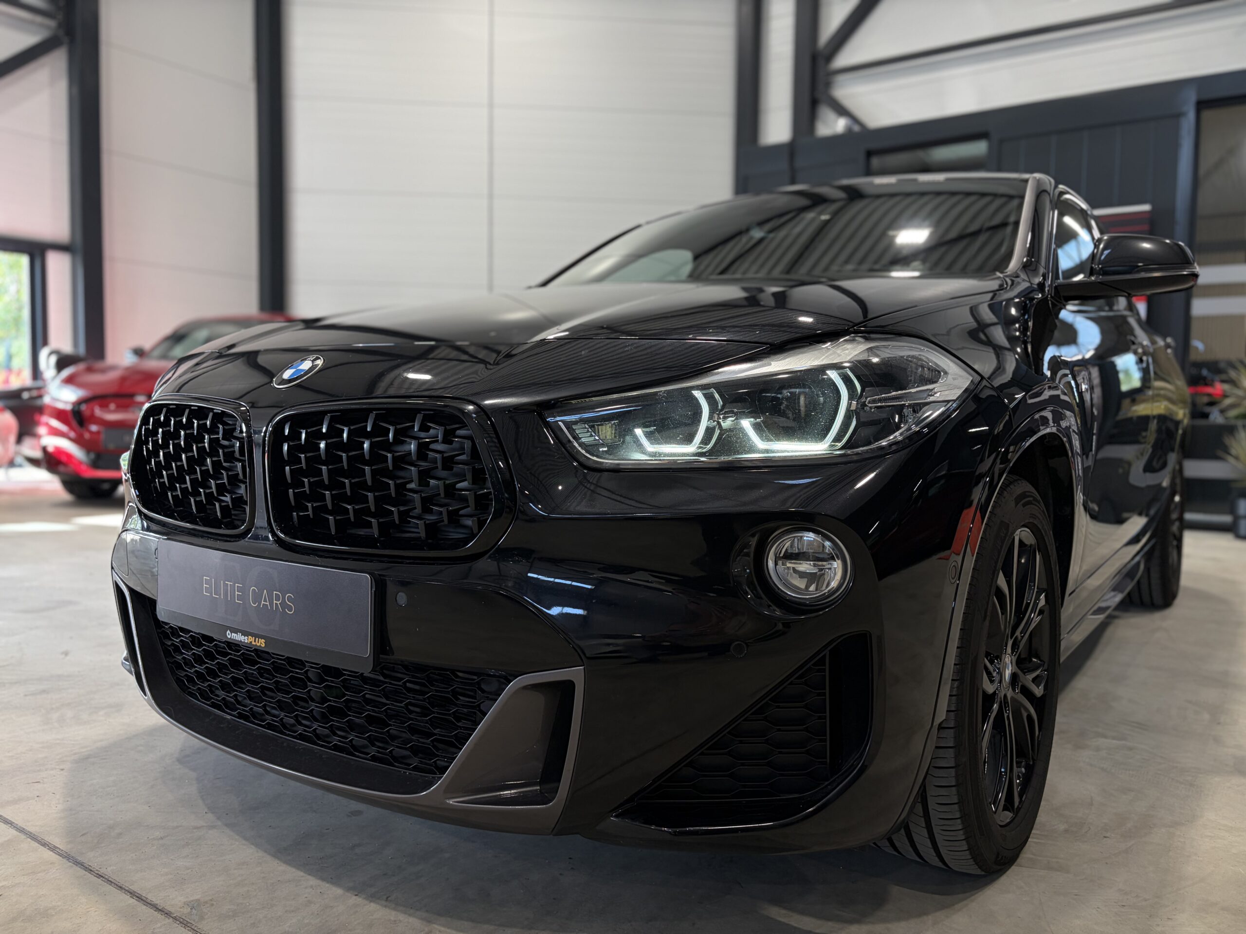 Car image 33