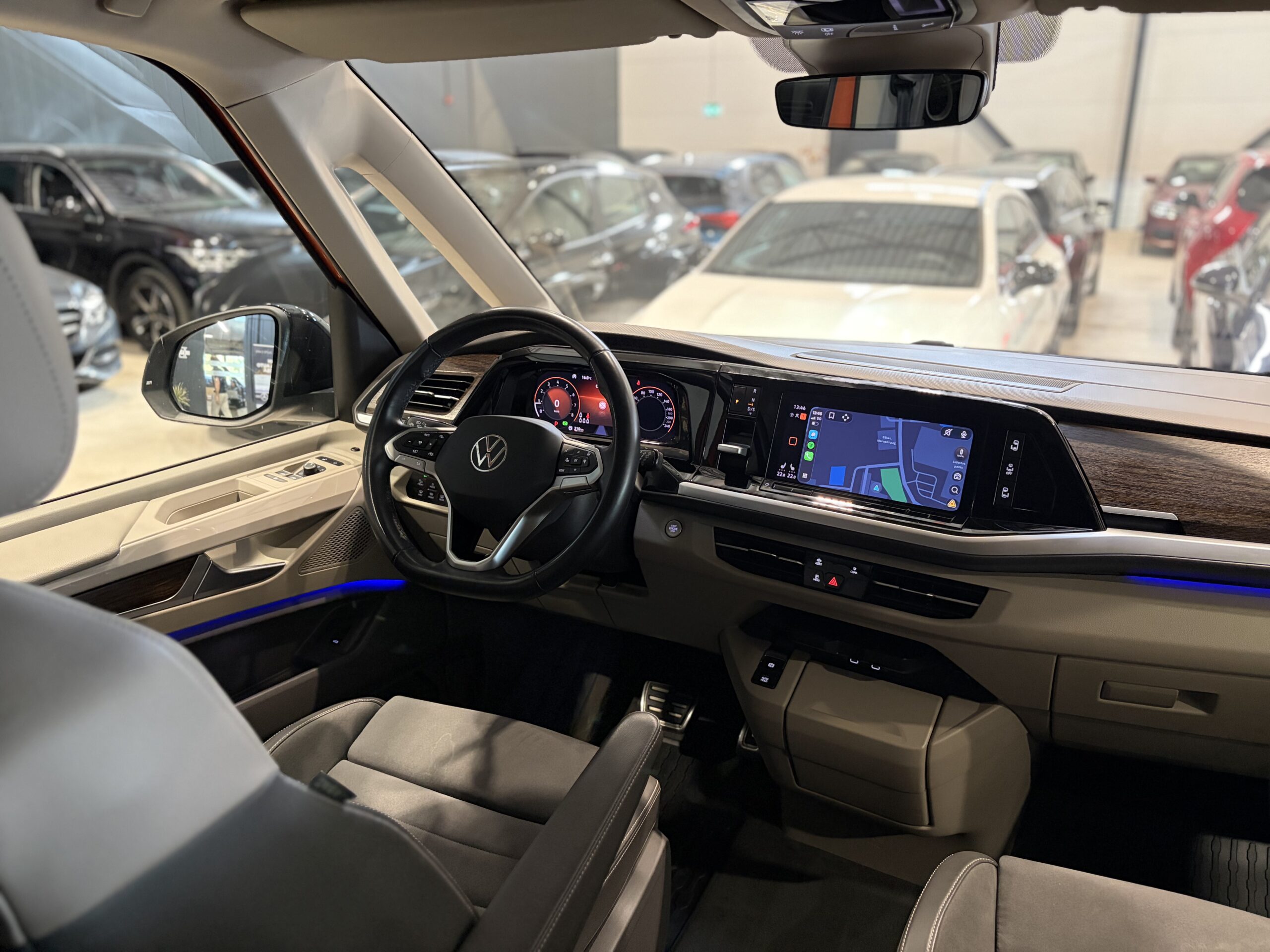 Car image 21
