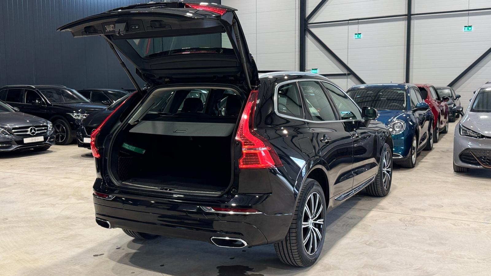 Car image 25