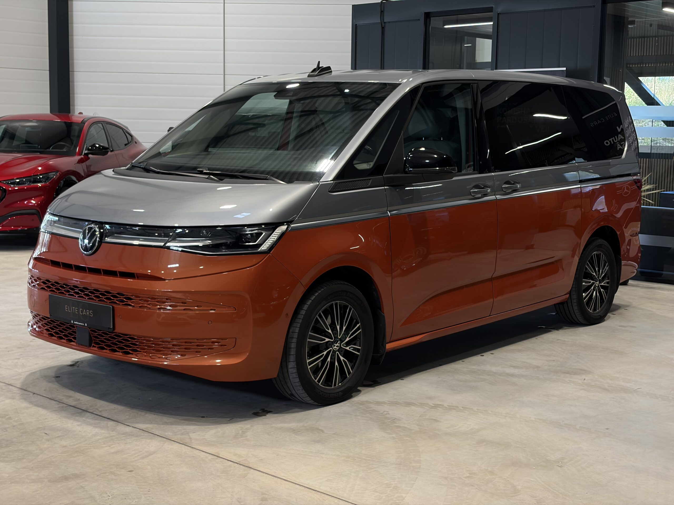 Car image 6