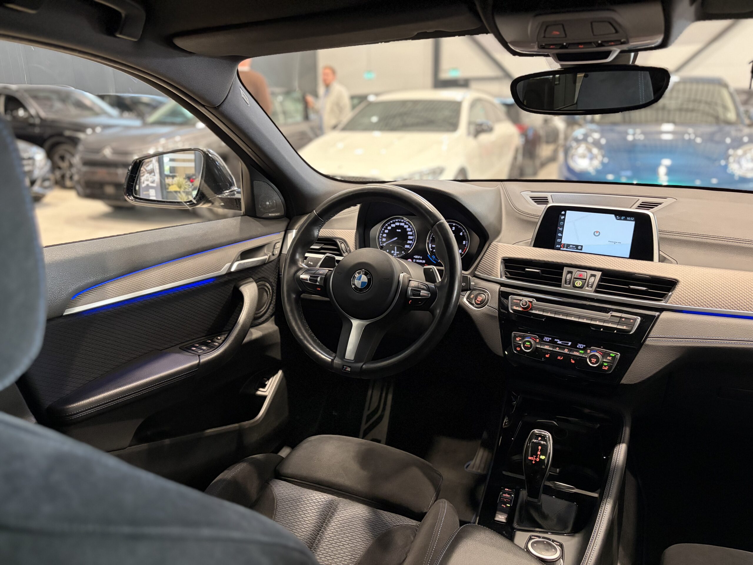 Car image 22