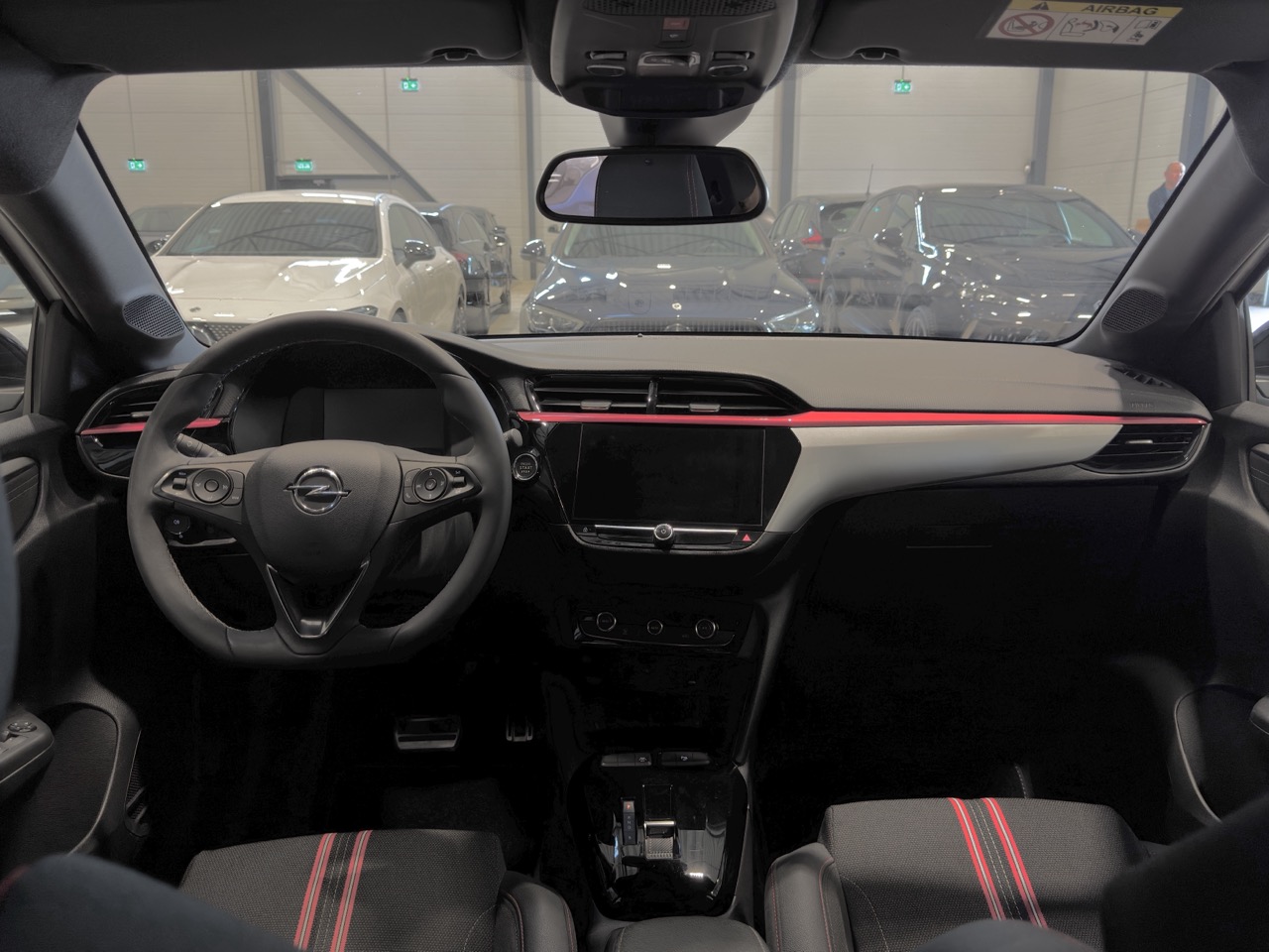 Car image 12