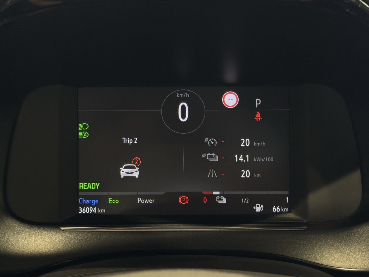Car image 14