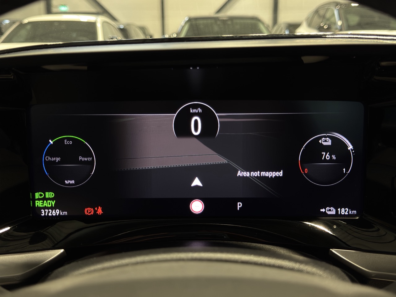 Car image 19