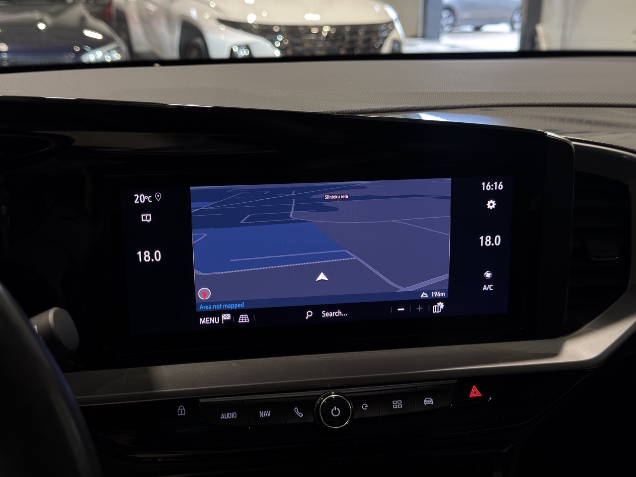 Car image 22