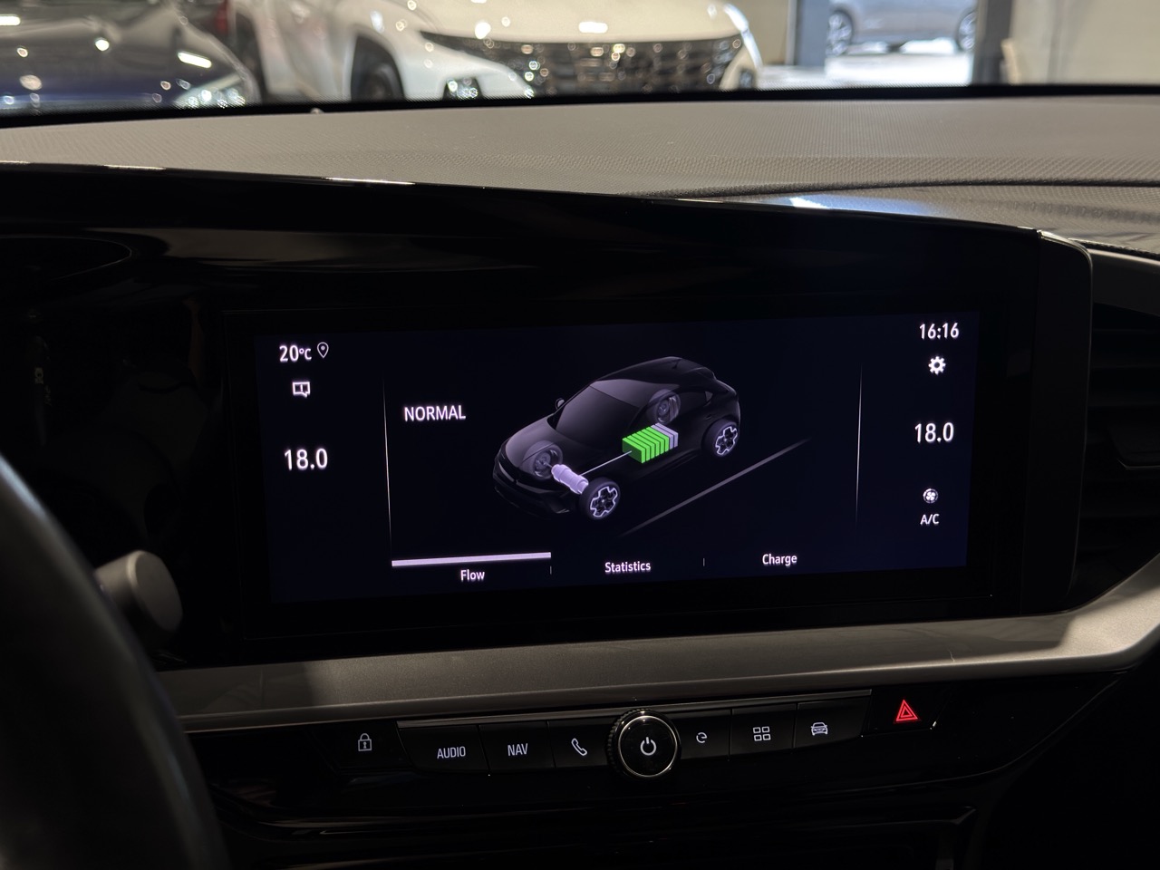 Car image 23