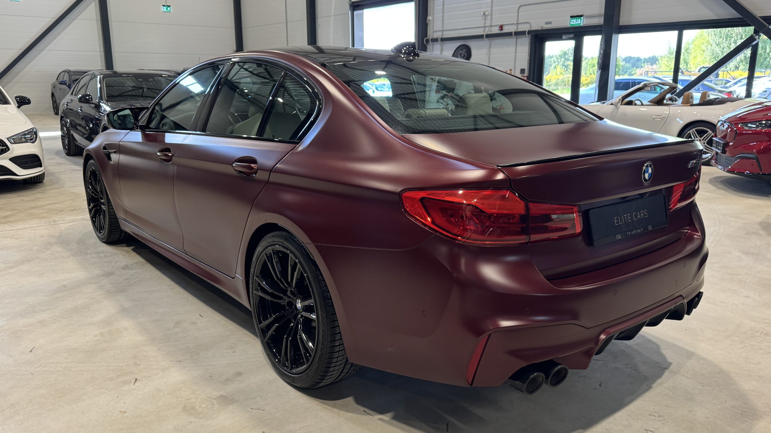 Car image 5