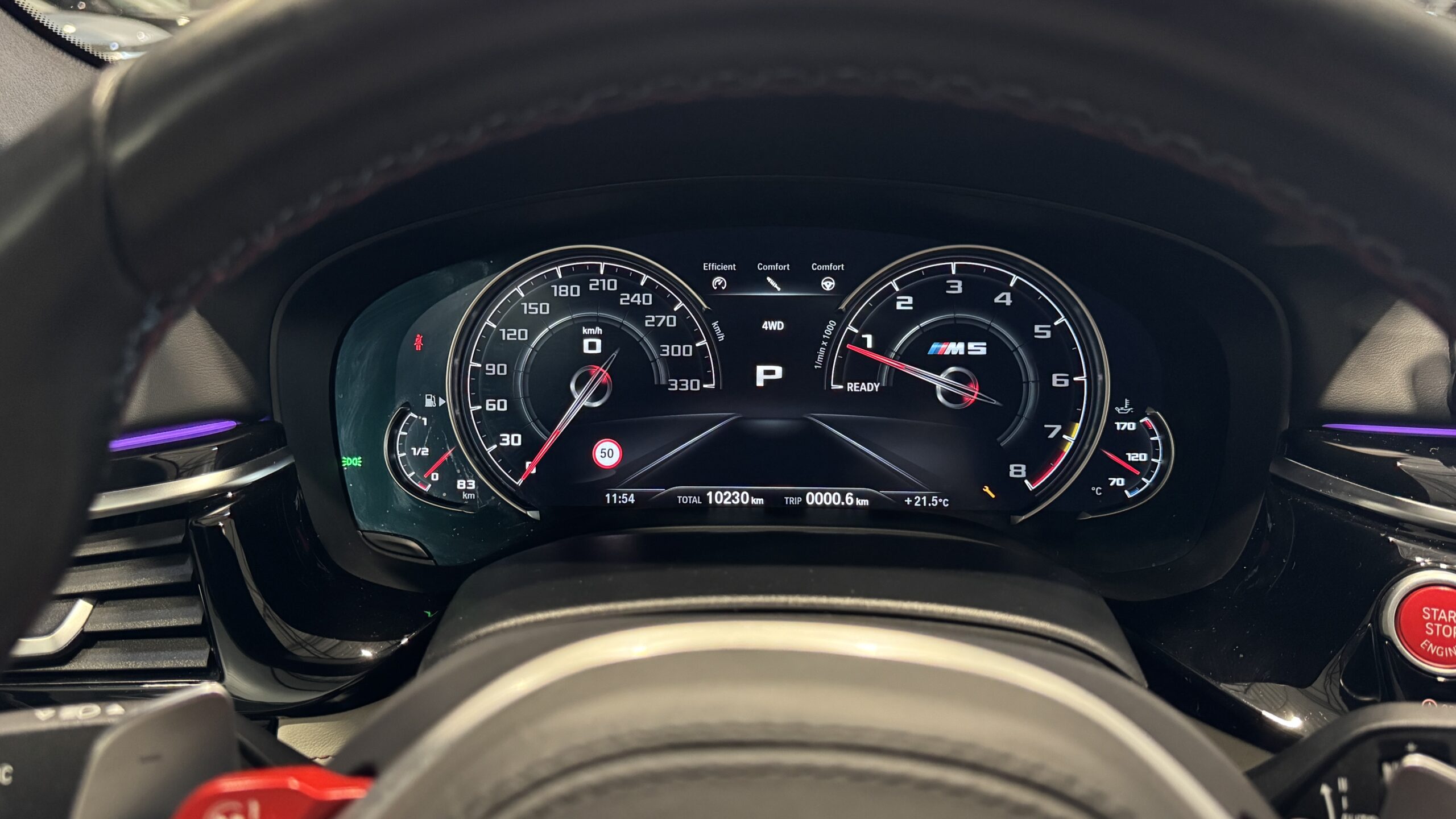 Car image 26