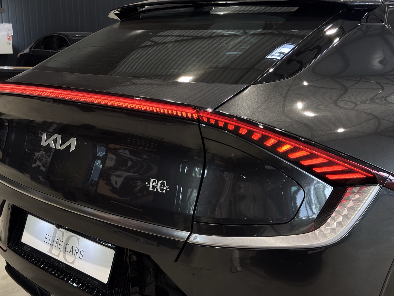 Car image 33