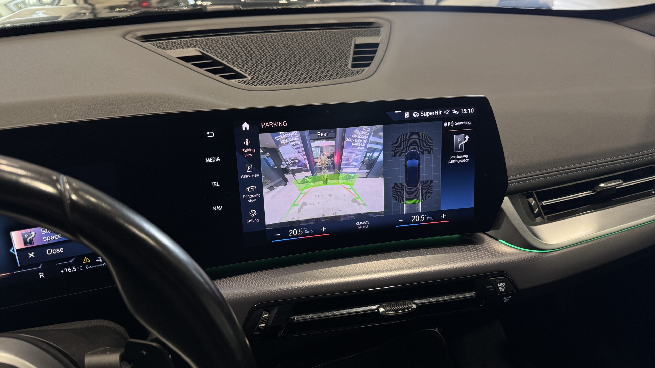 Car image 23