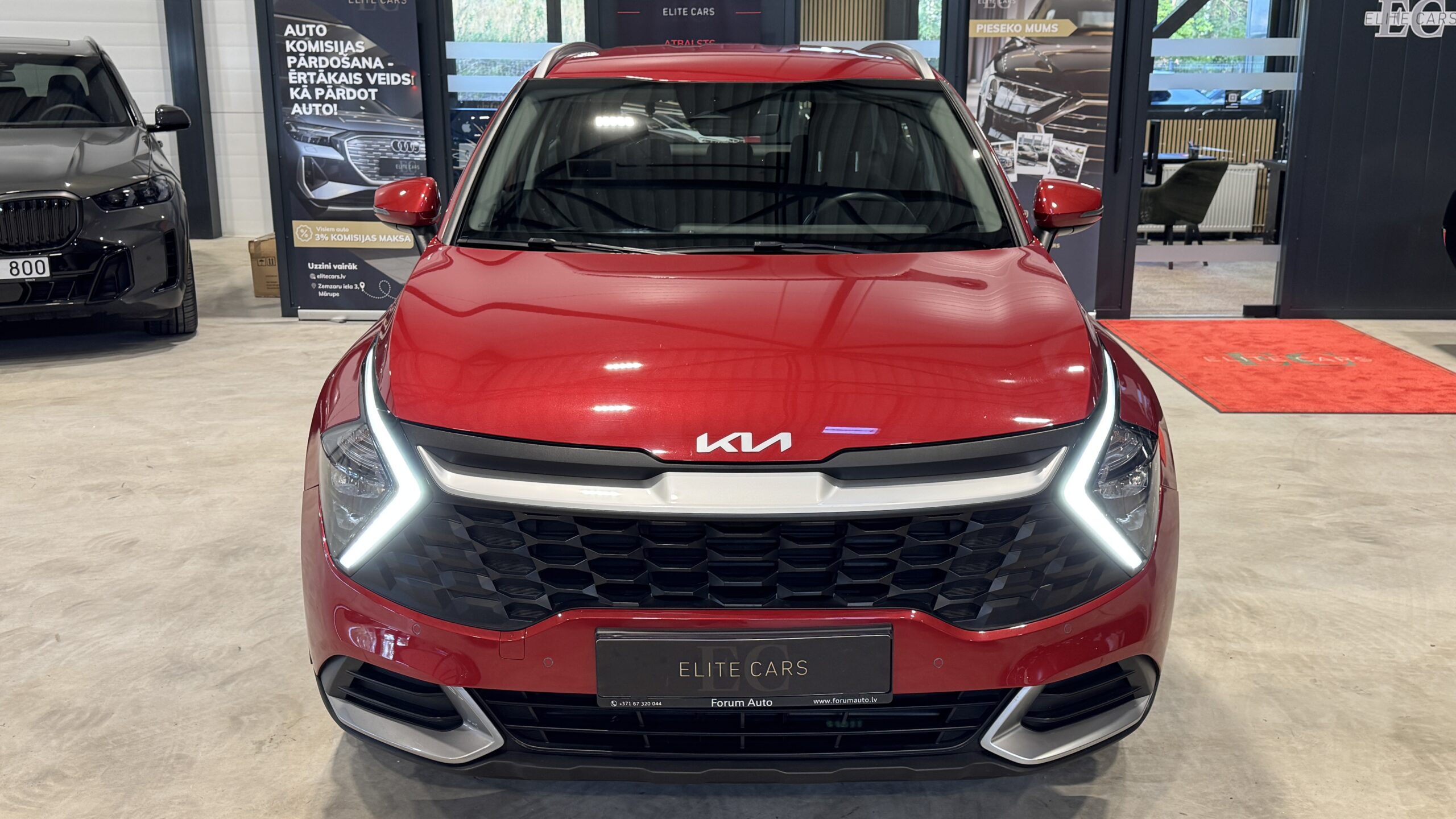Car image 7