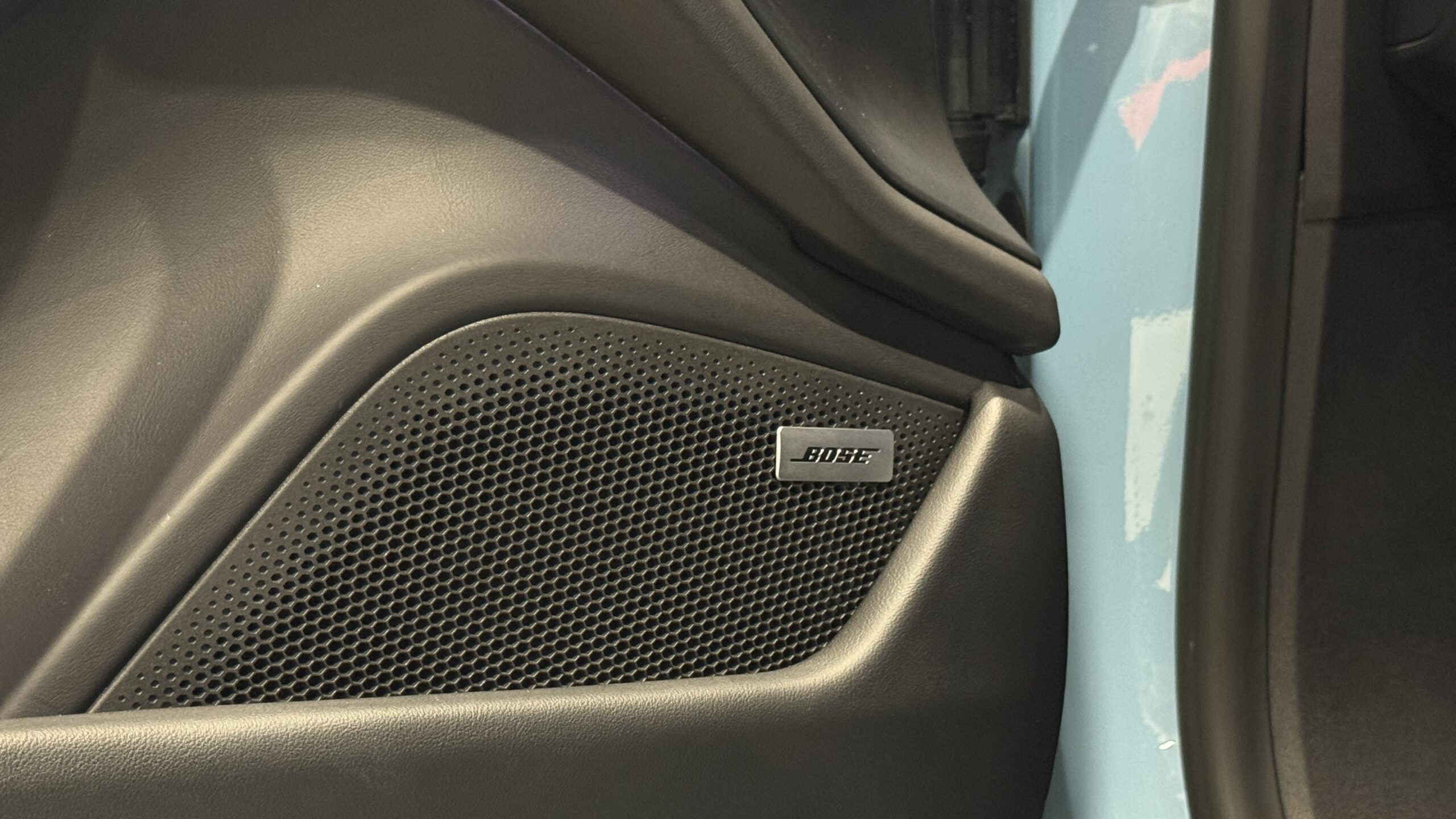 Car image 28