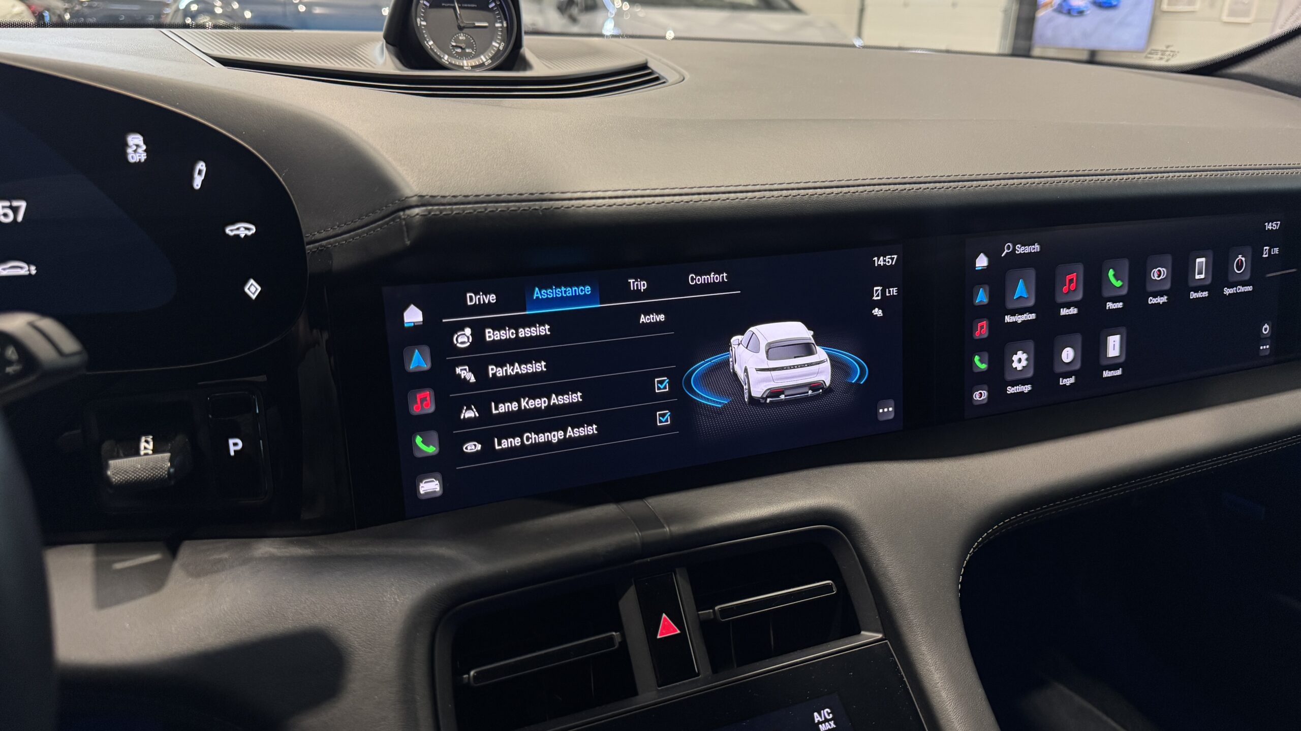 Car image 36