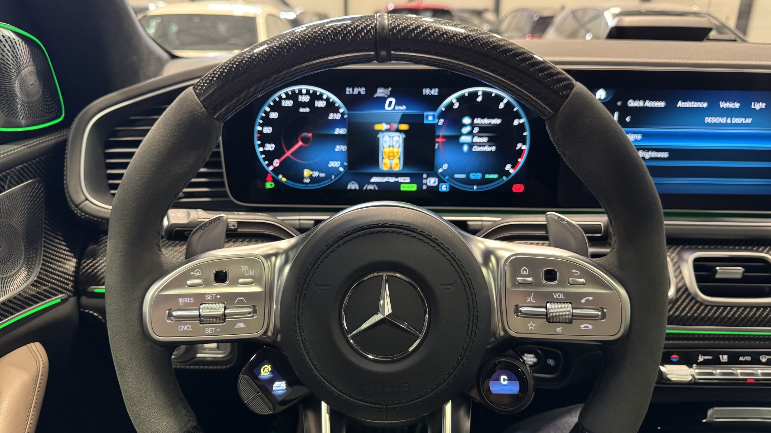 Car image 27