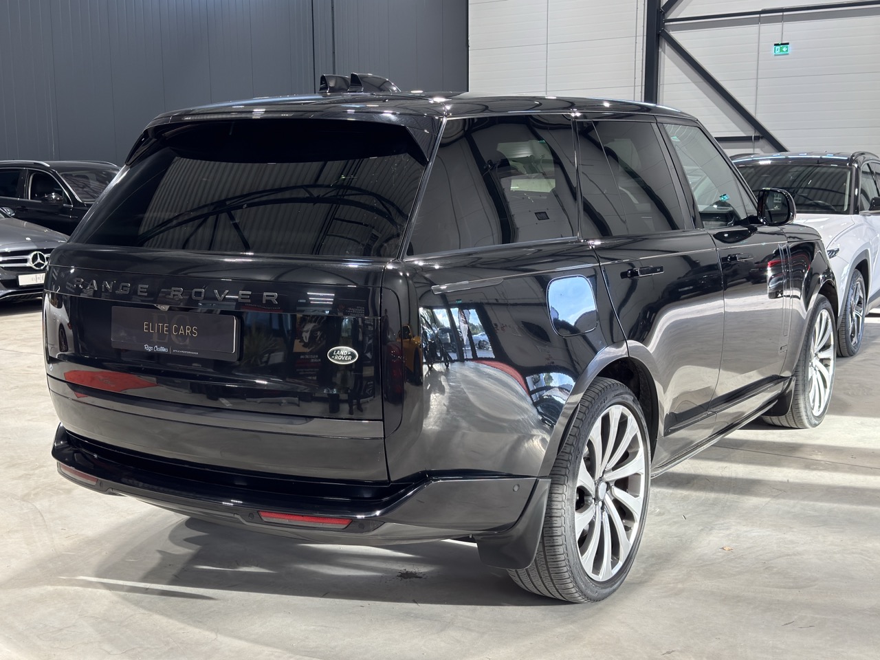 Car image 5